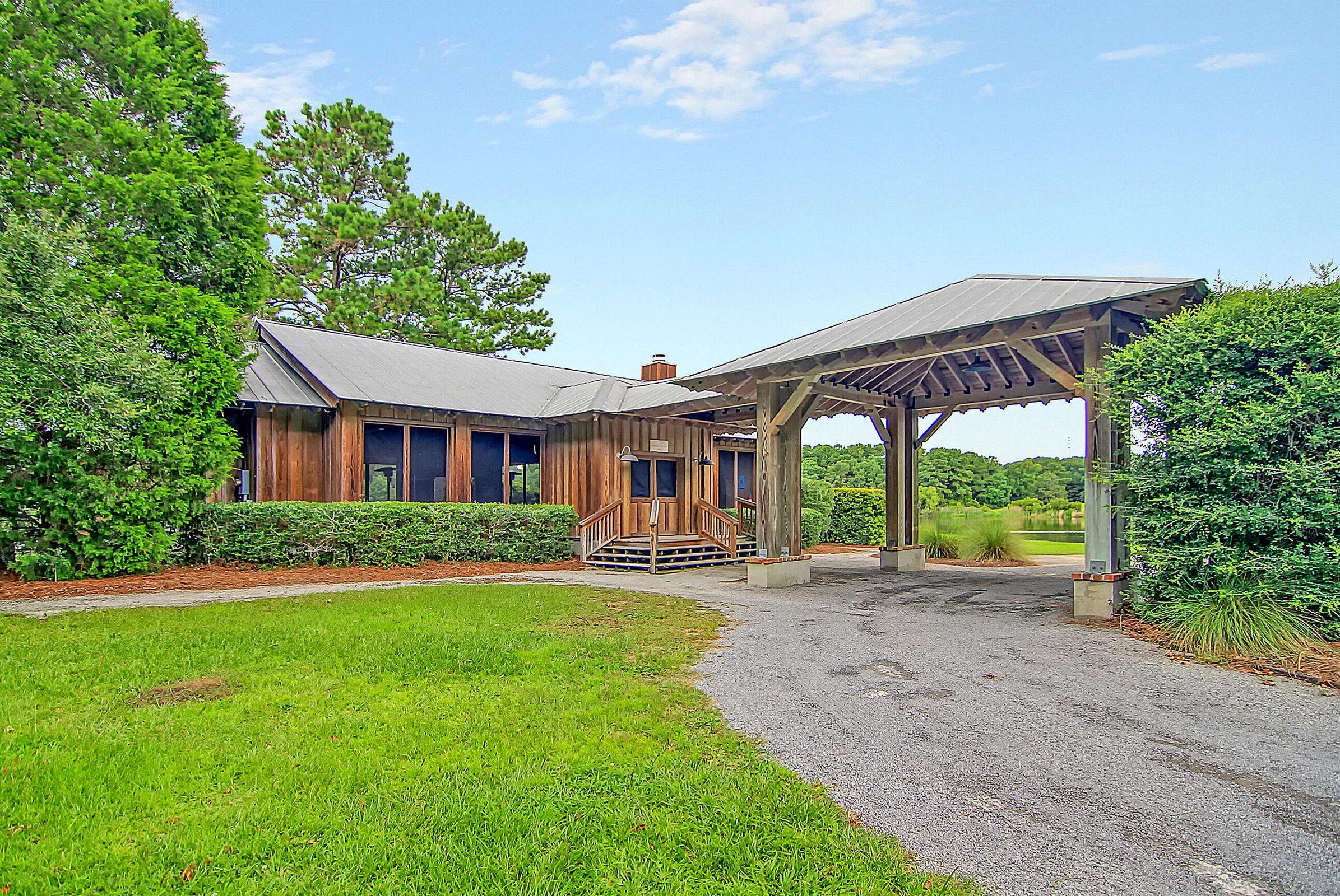 10-1 Longmarsh Road