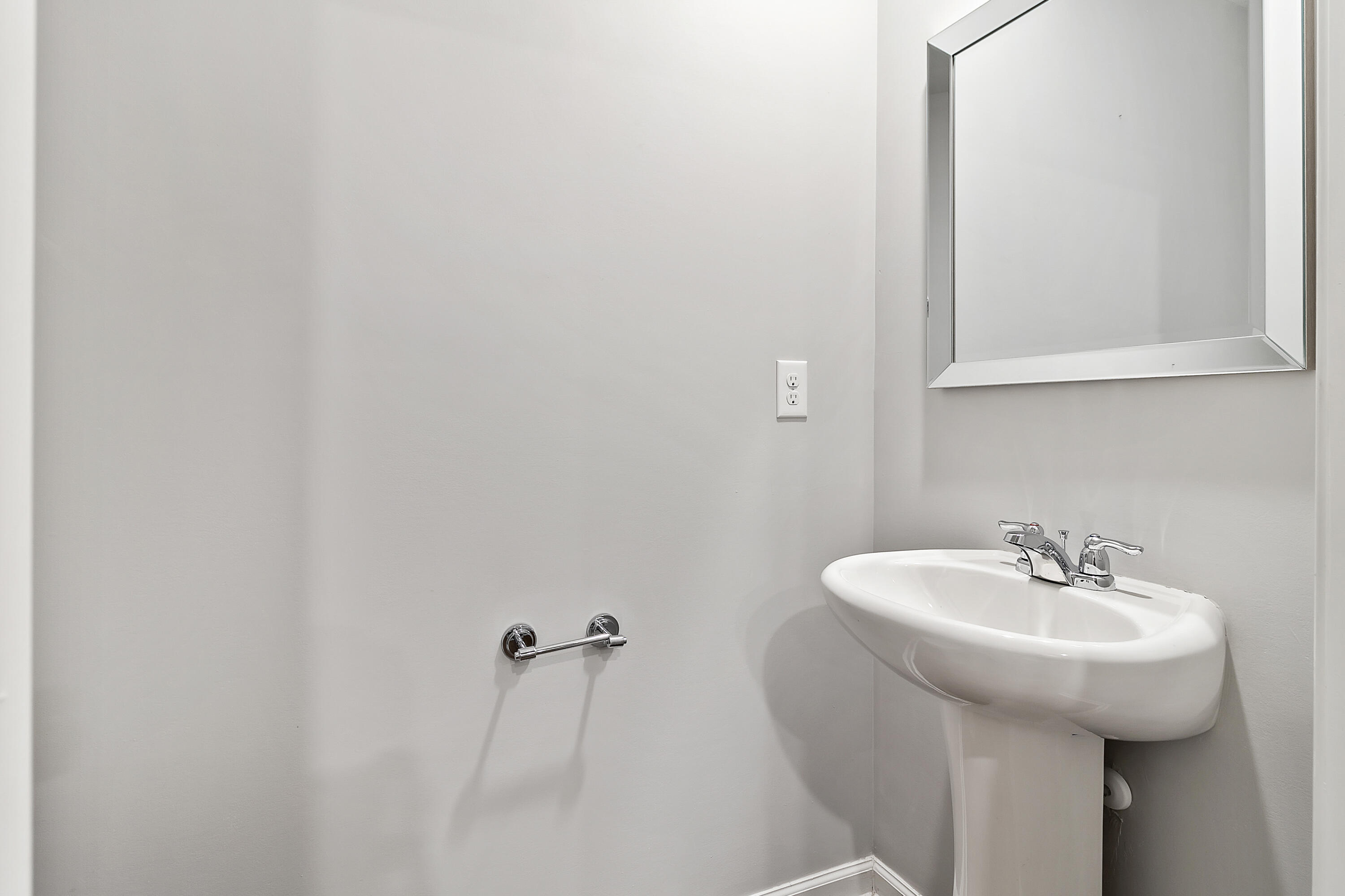 4613 Palm View Circle