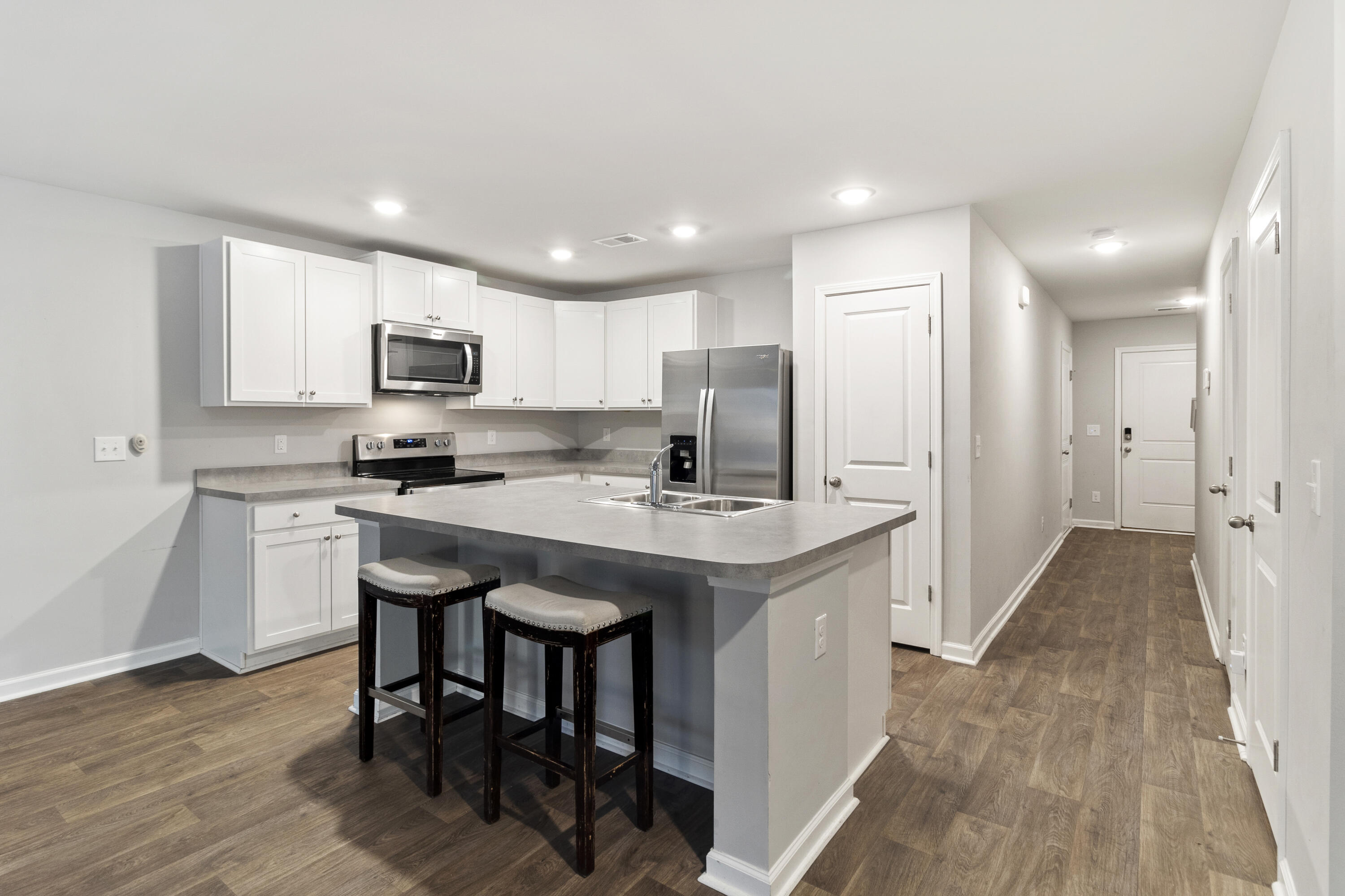 4613 Palm View Circle