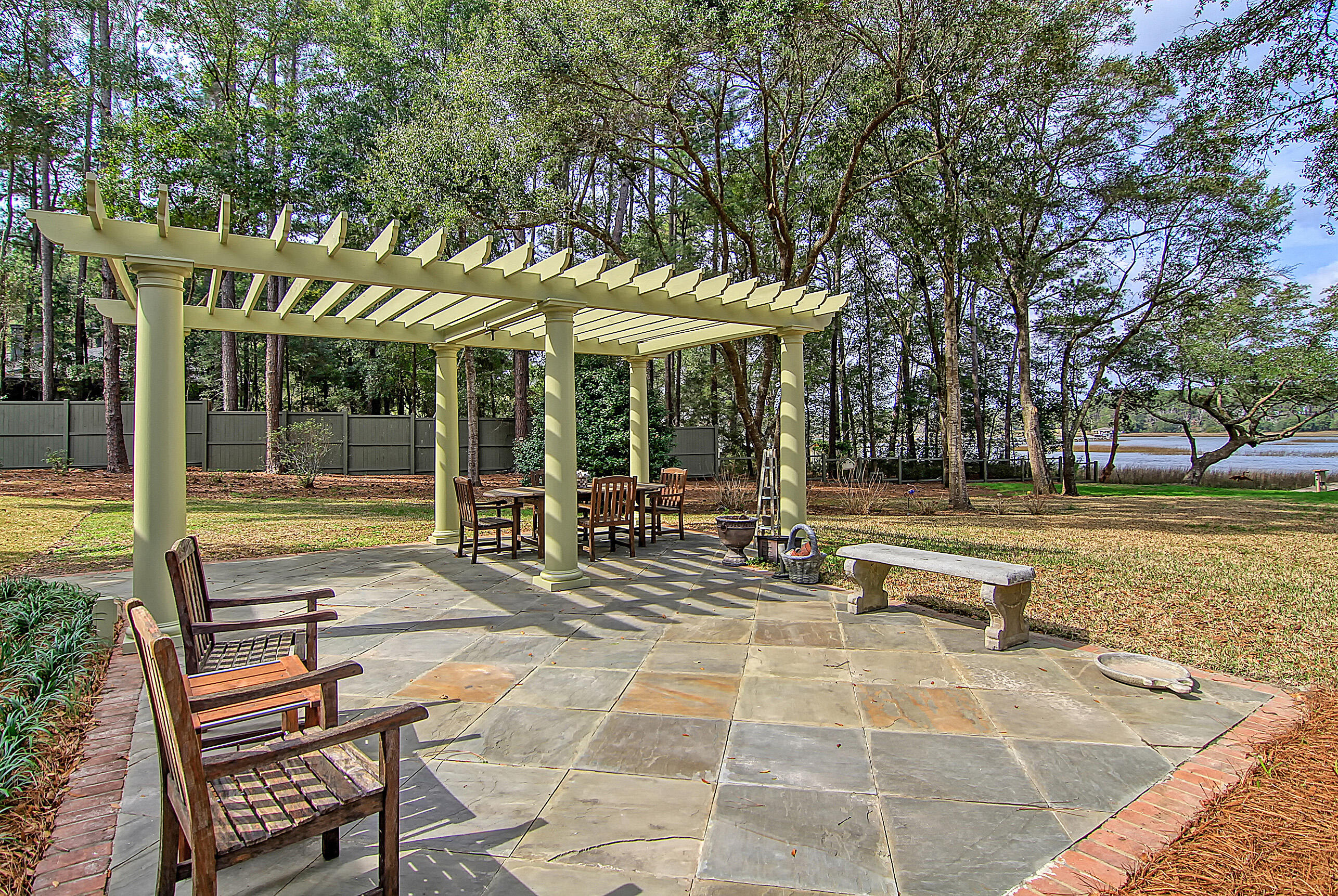 3188 Bohicket Road
