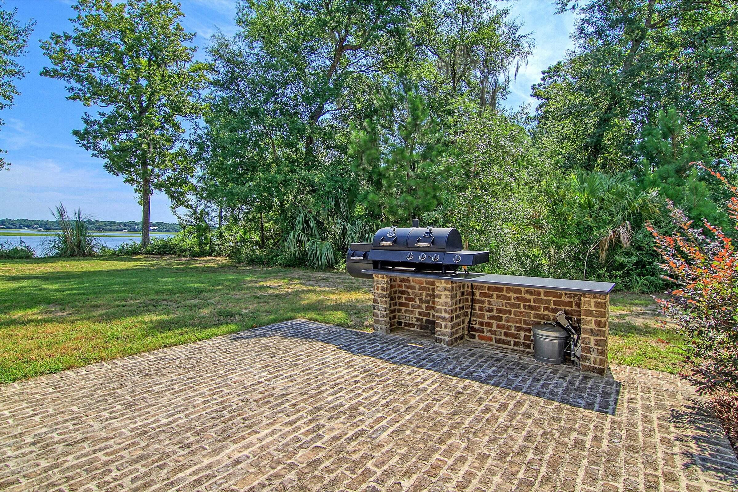8590 Glascow Island Lane