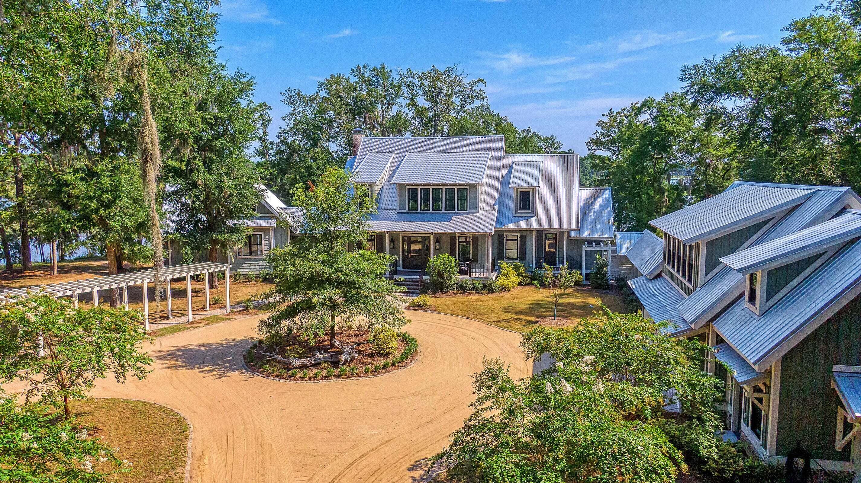 8590 Glascow Island Lane