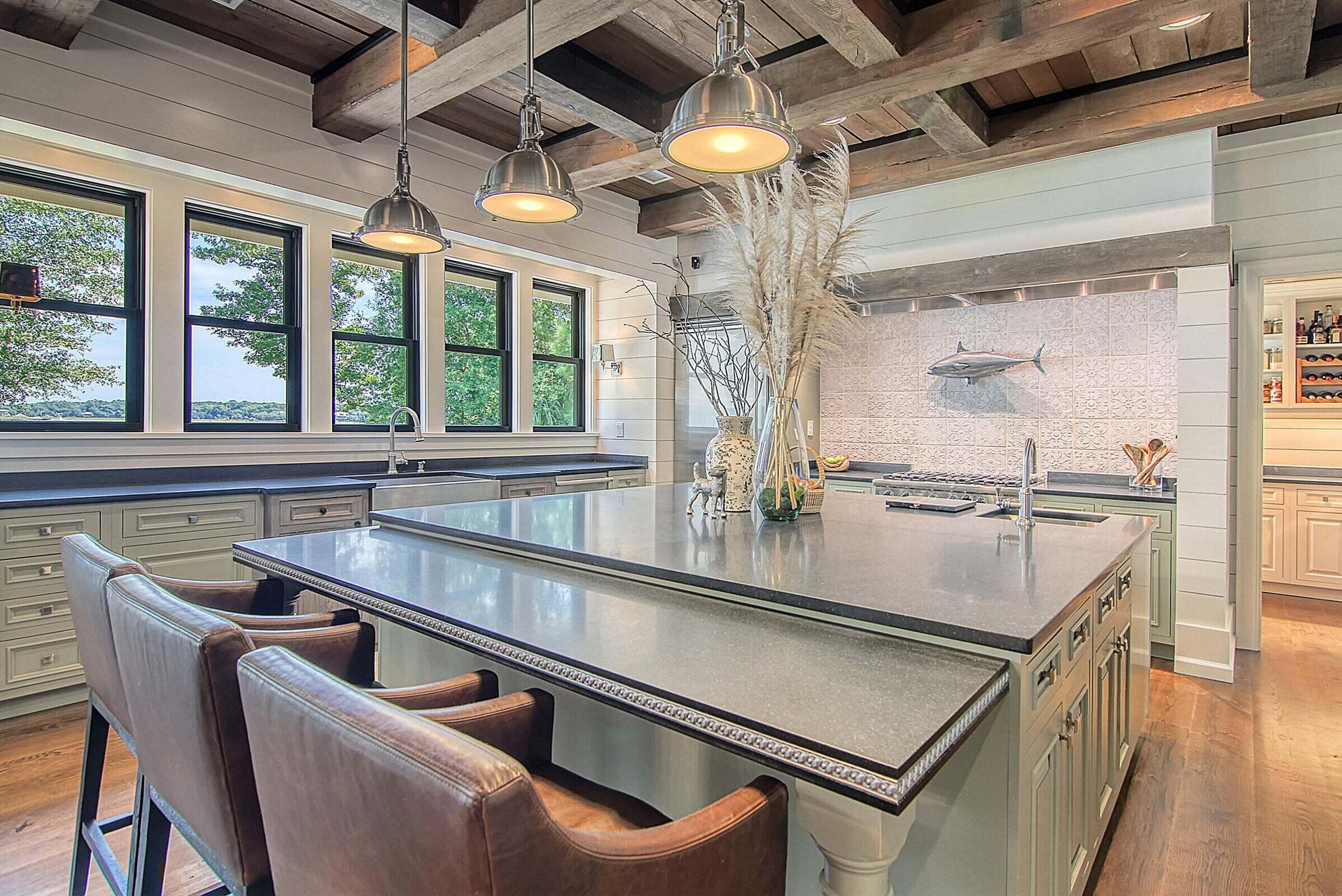 8590 Glascow Island Lane