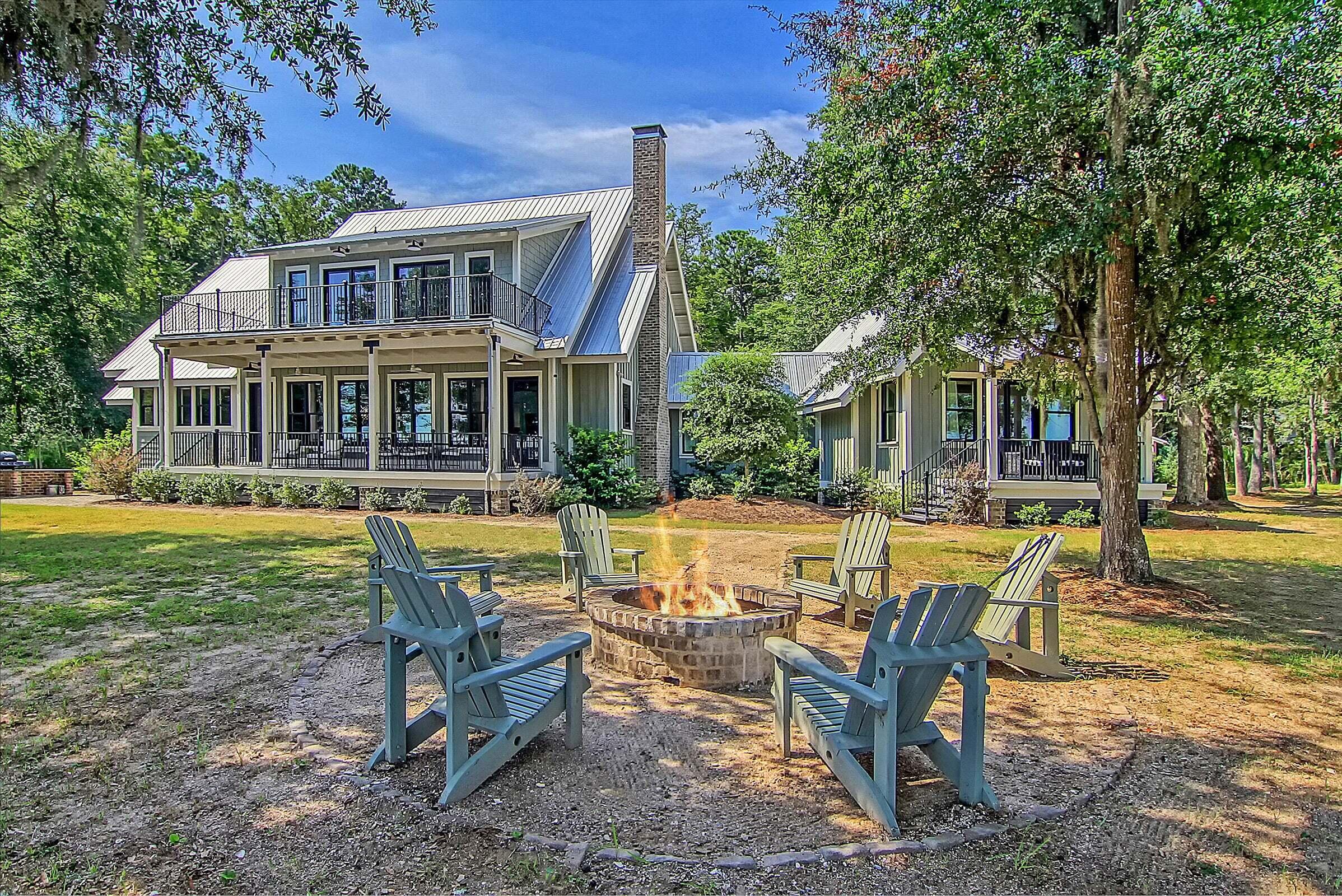 8590 Glascow Island Lane