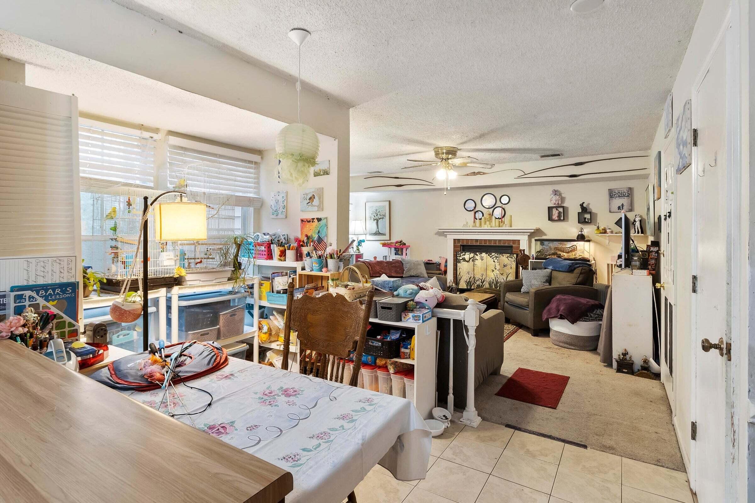 2106 Pinehurst Avenue
