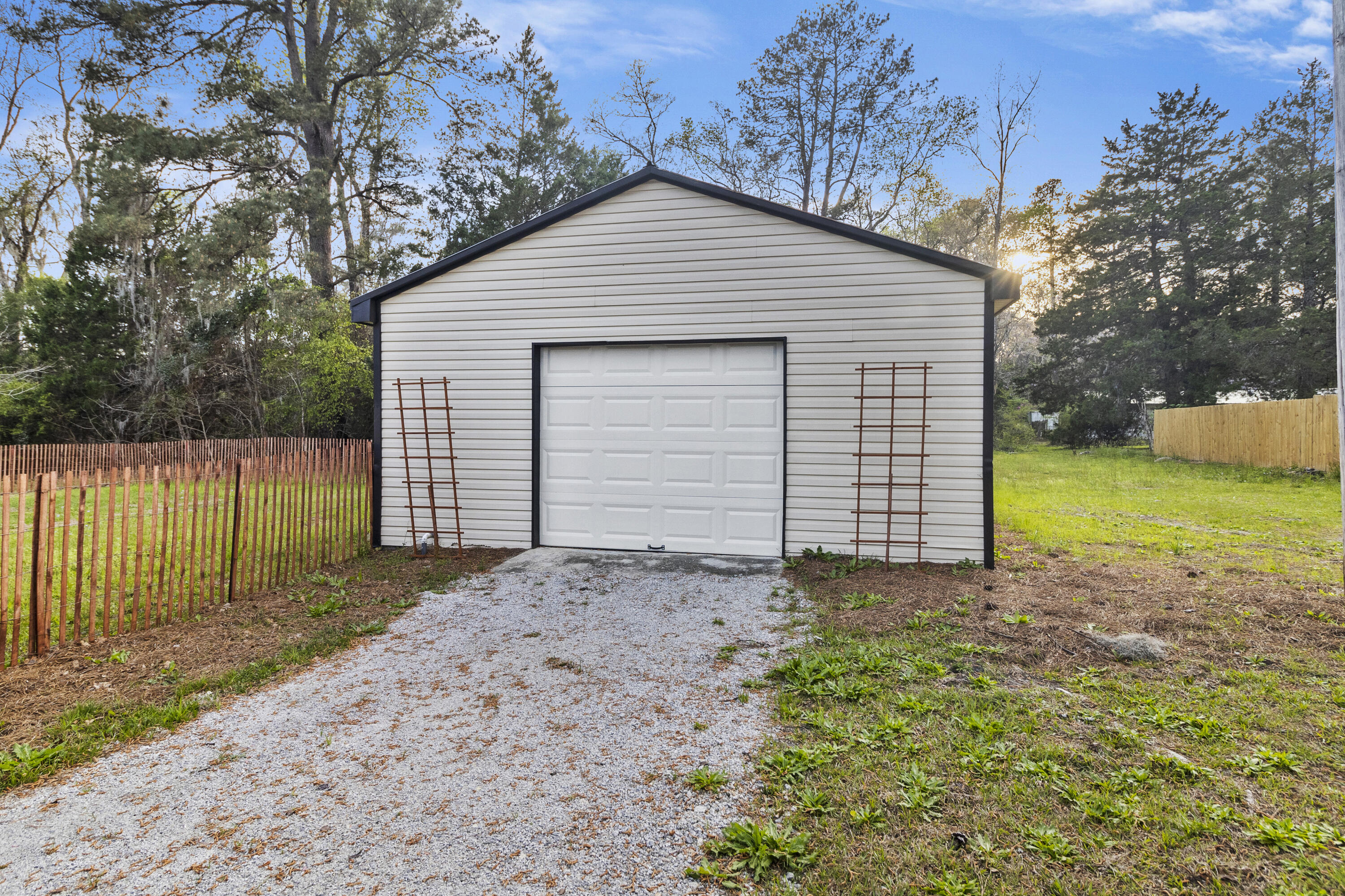 1371 Mt Carmel Road