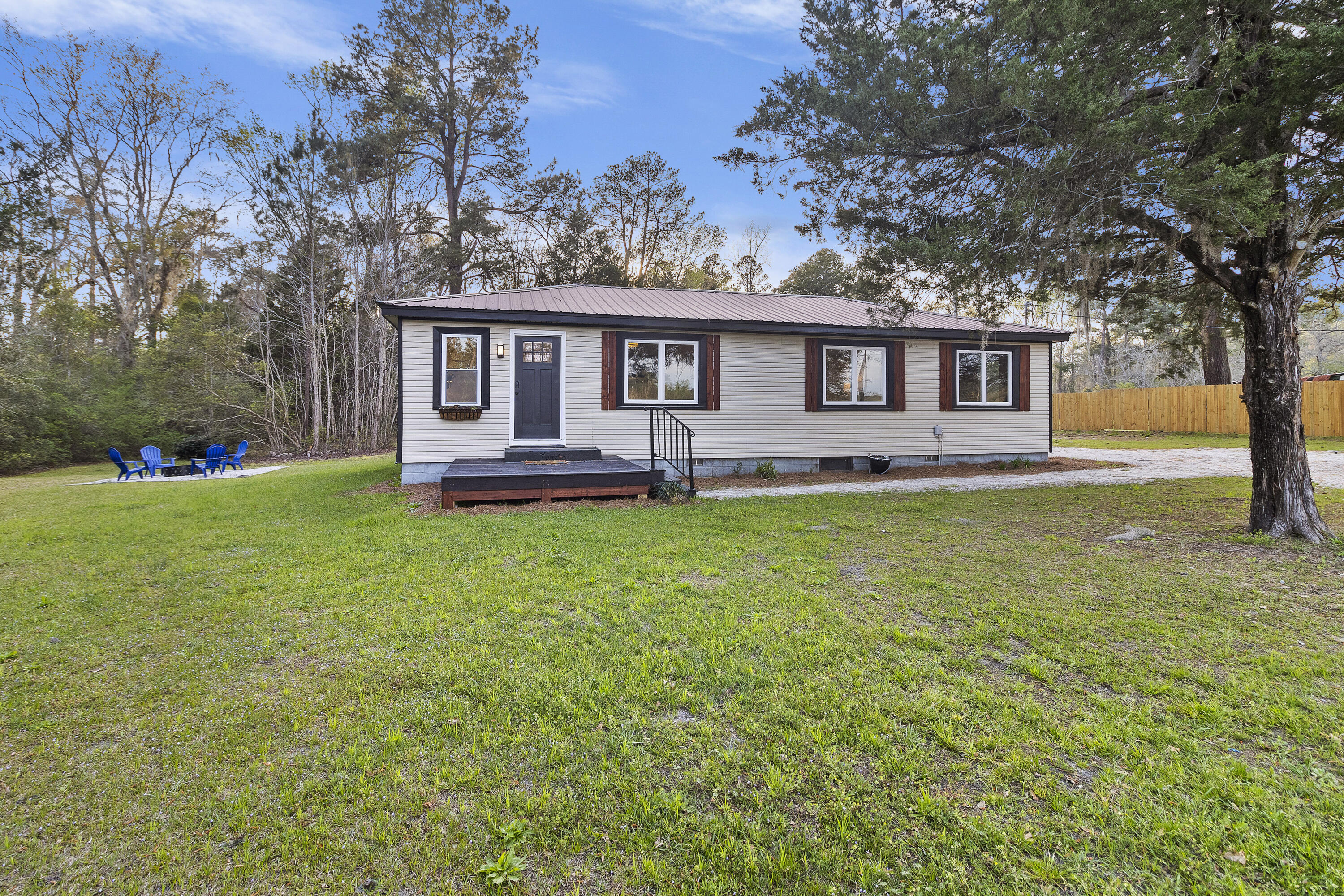 1371 Mt Carmel Road