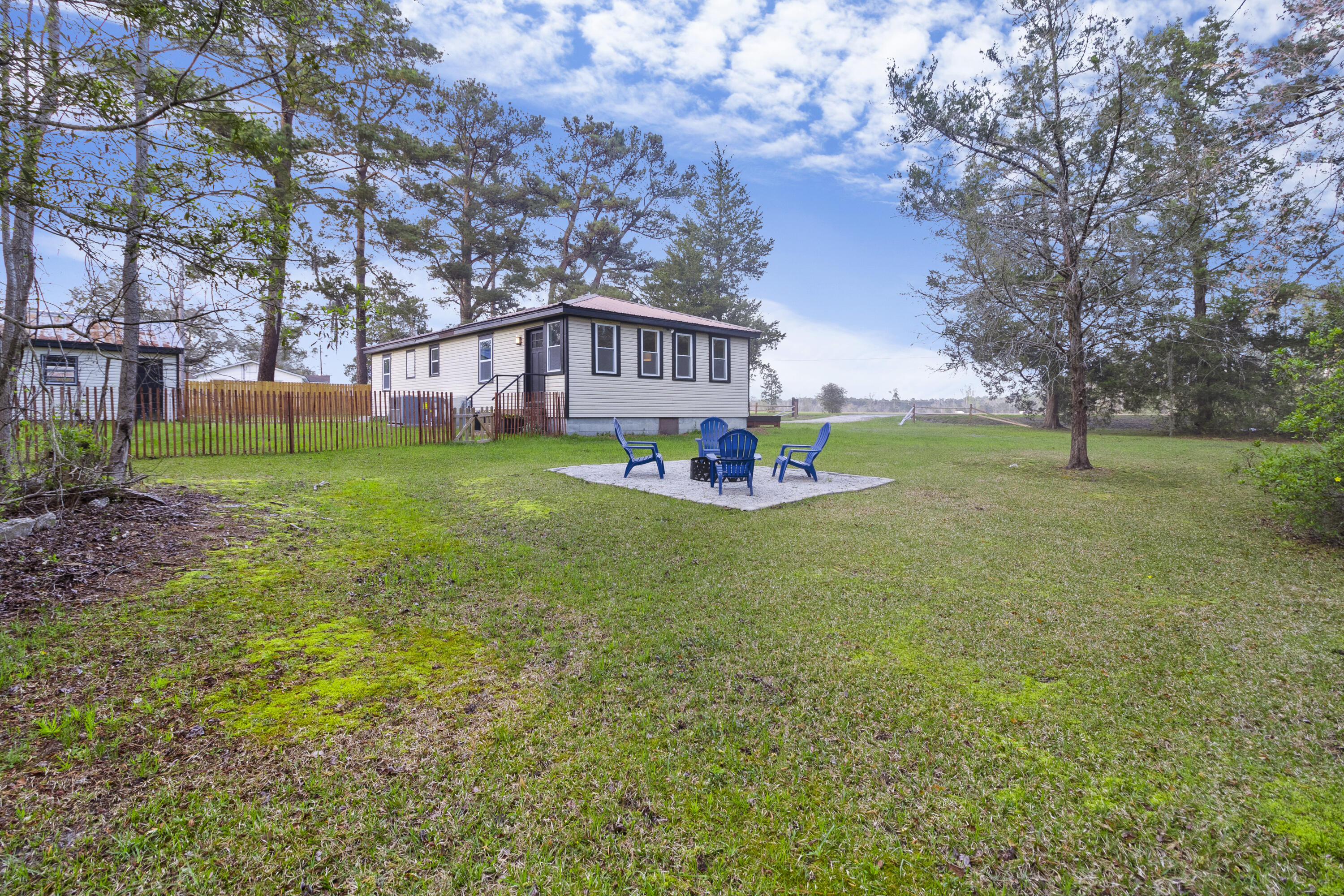 1371 Mt Carmel Road