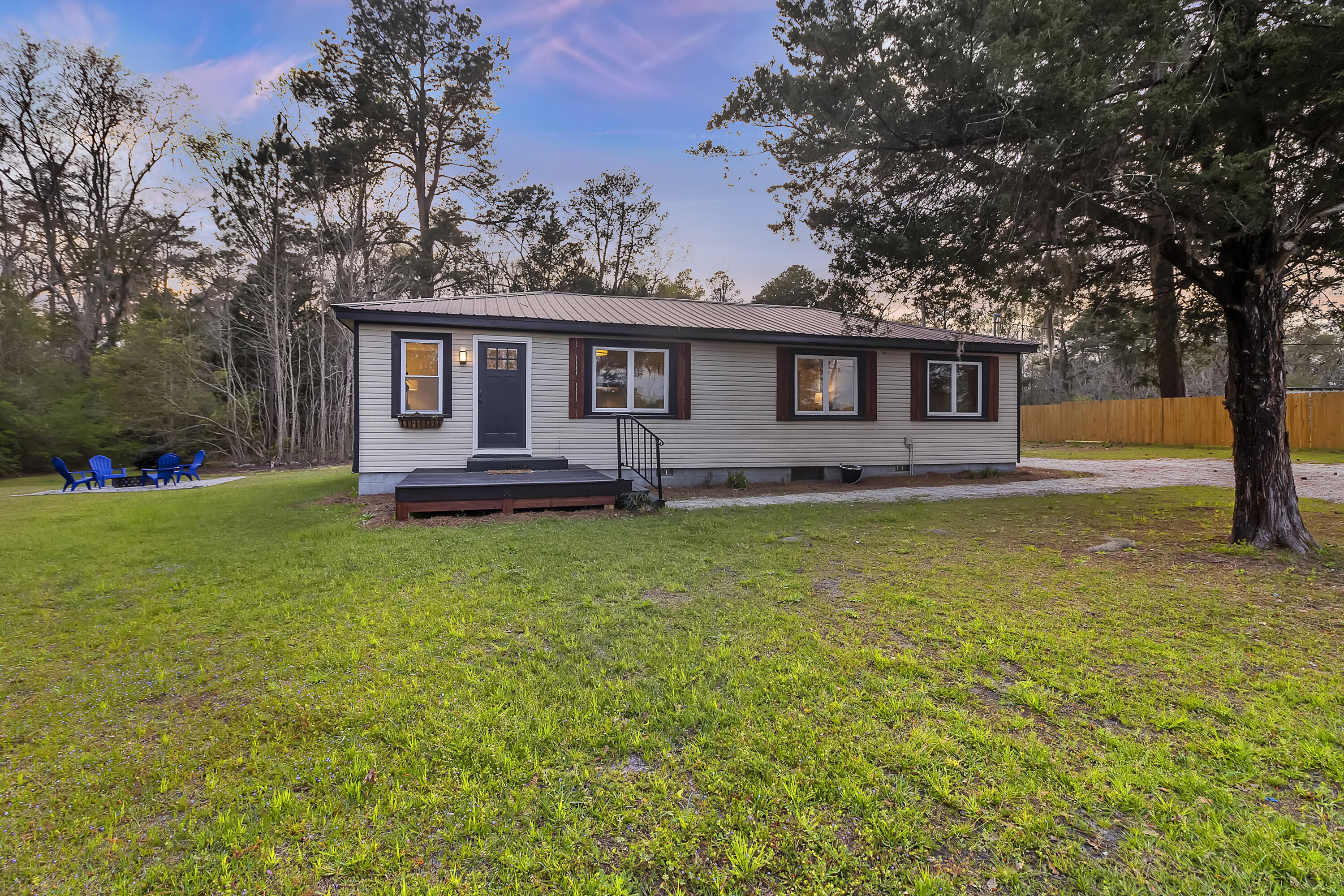 1371 Mt Carmel Road