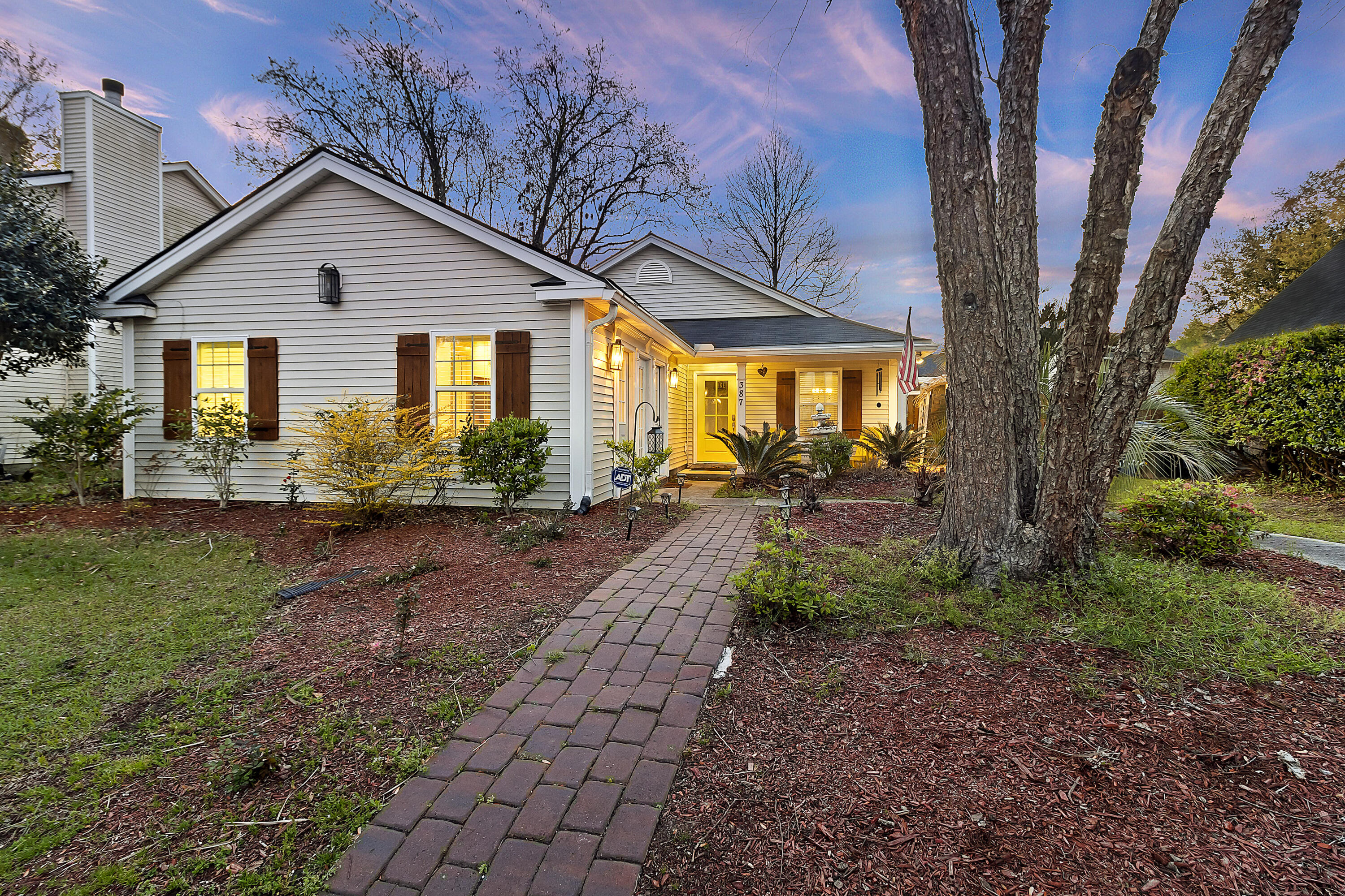 387 Muirfield Parkway