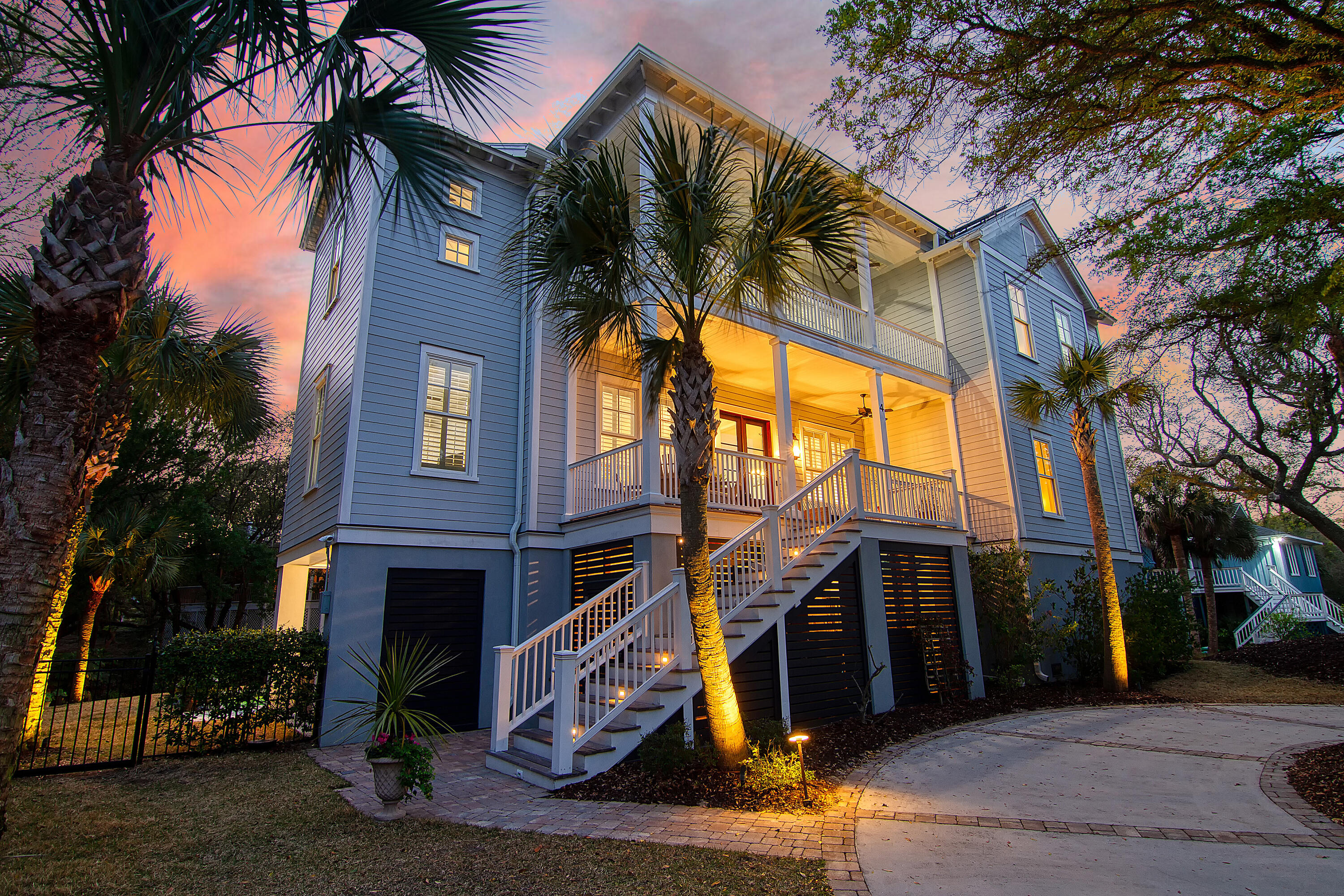 4 56th Avenue