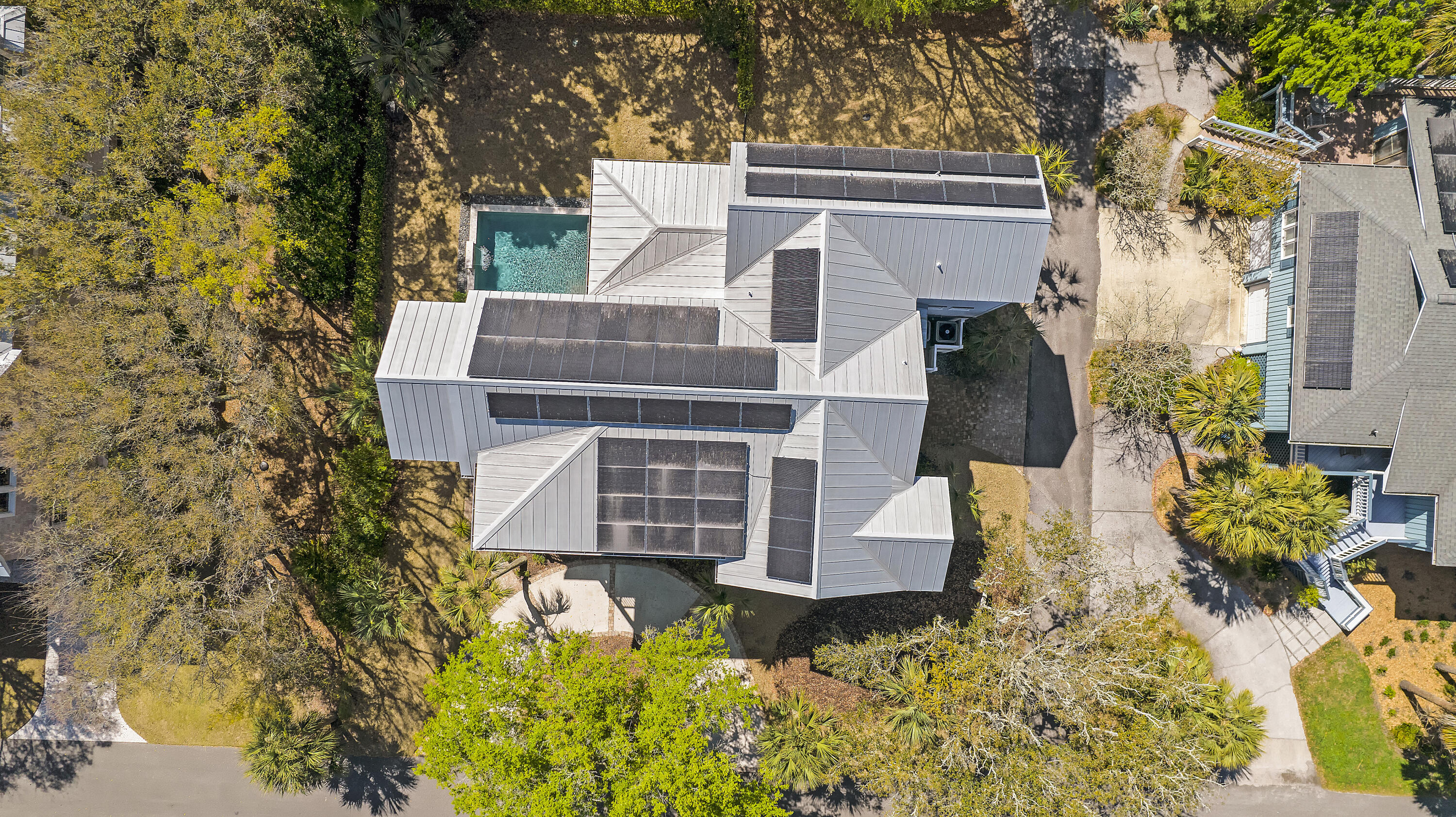 4 56th Avenue