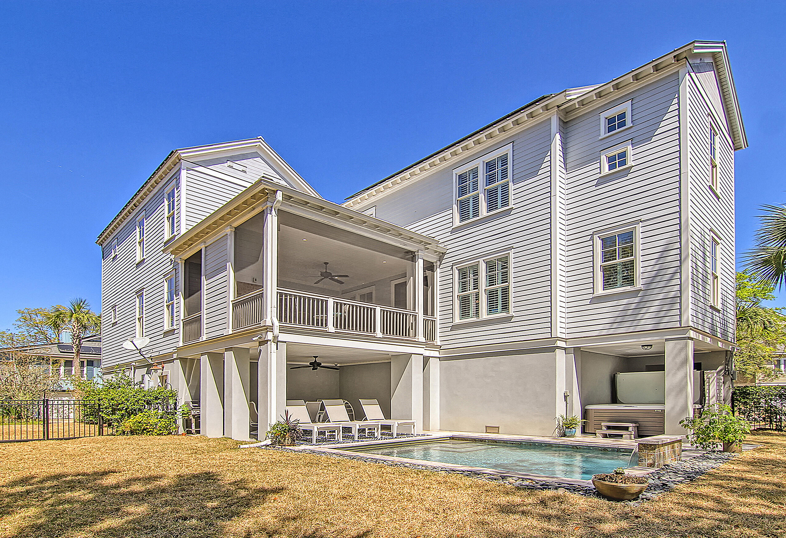 4 56th Avenue