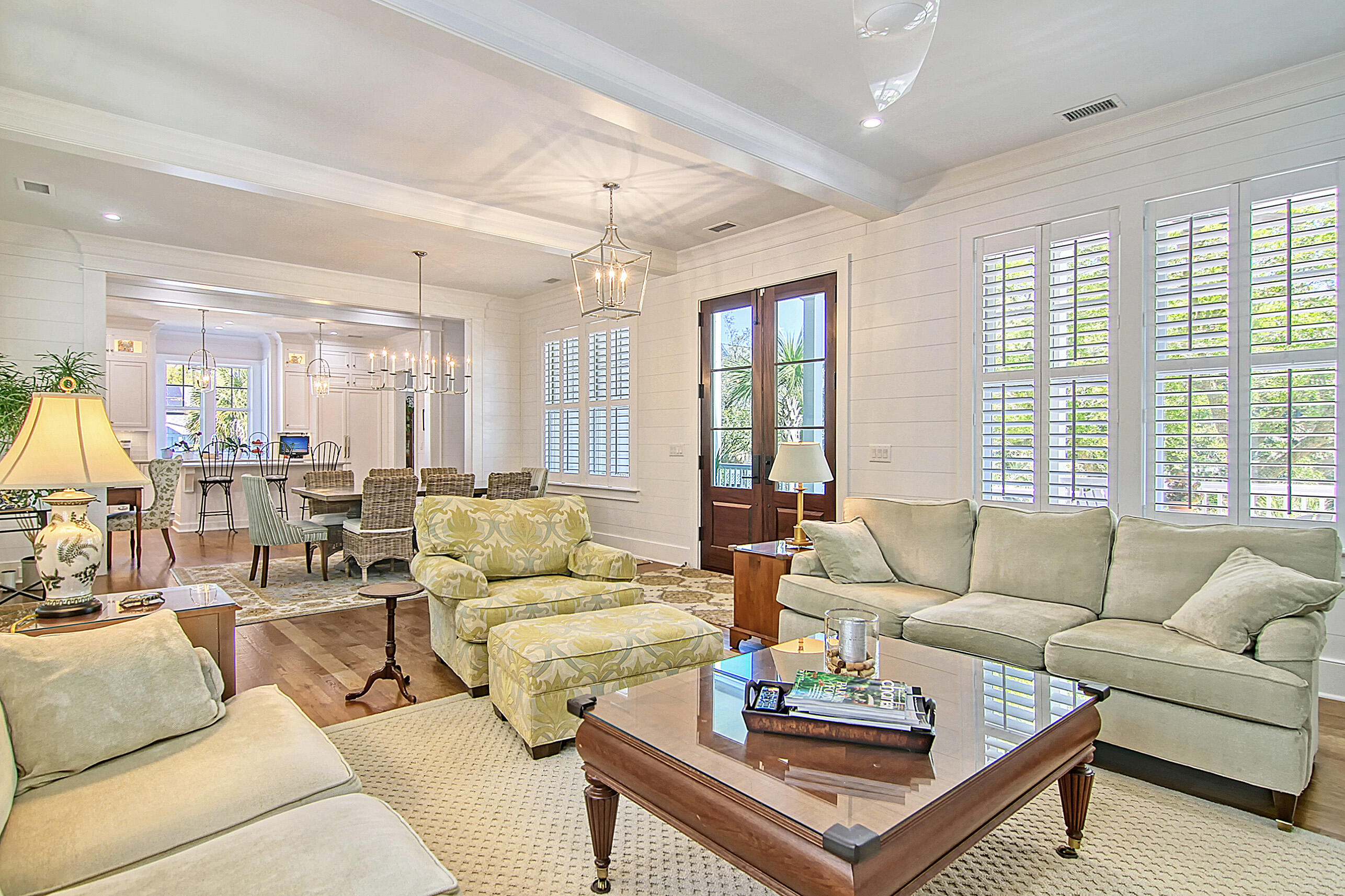 4 56th Avenue