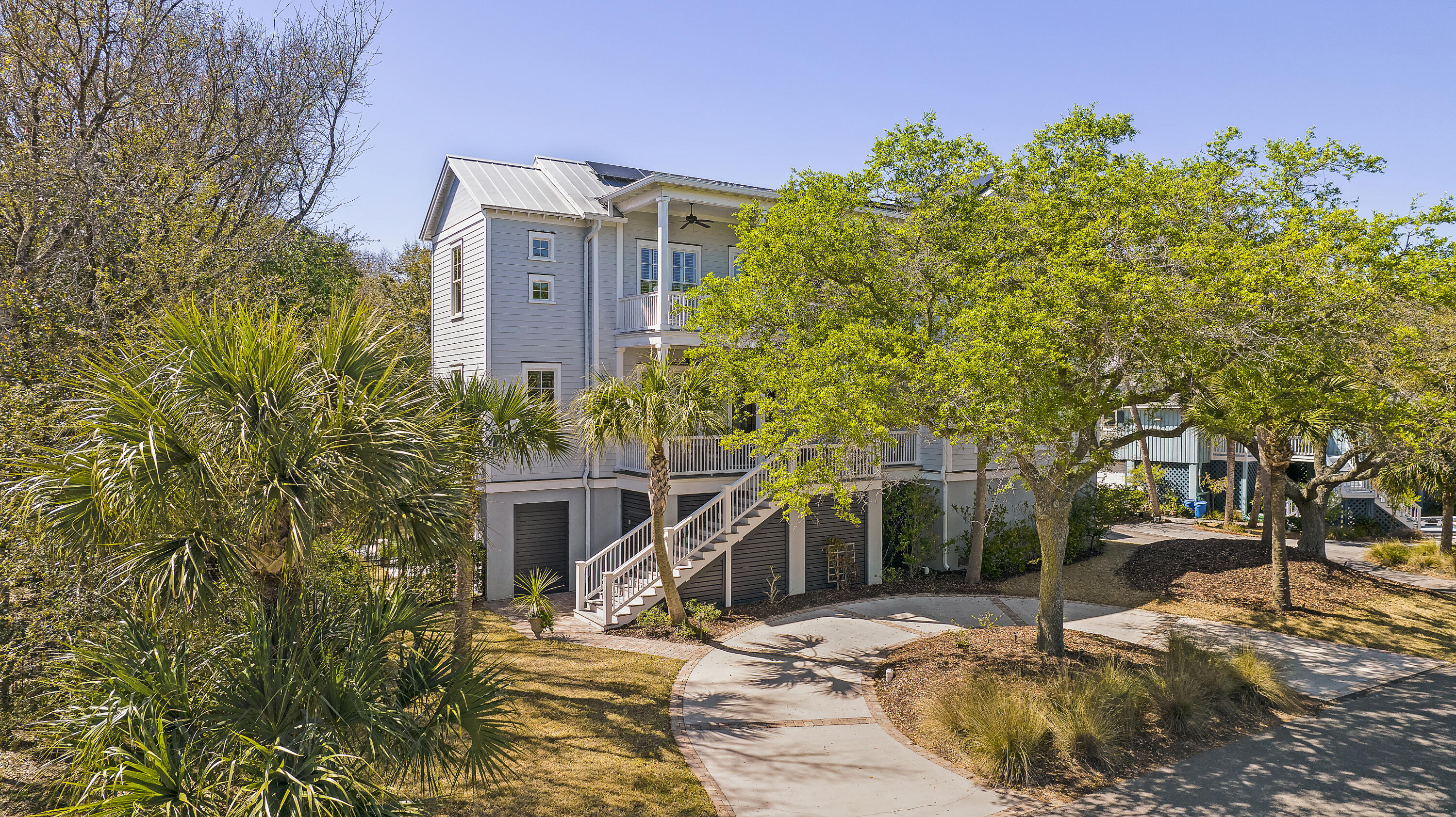 4 56th Avenue
