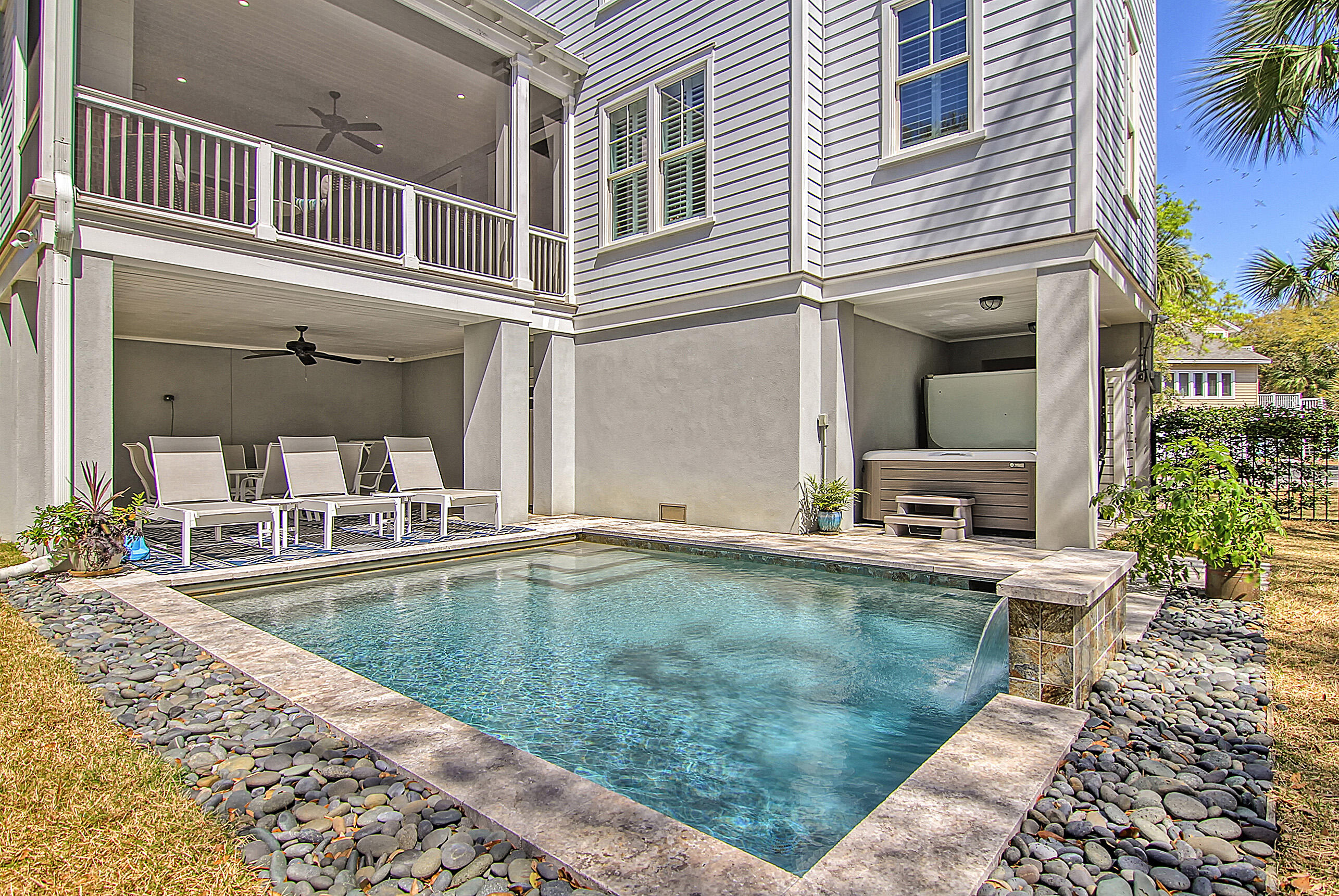 4 56th Avenue