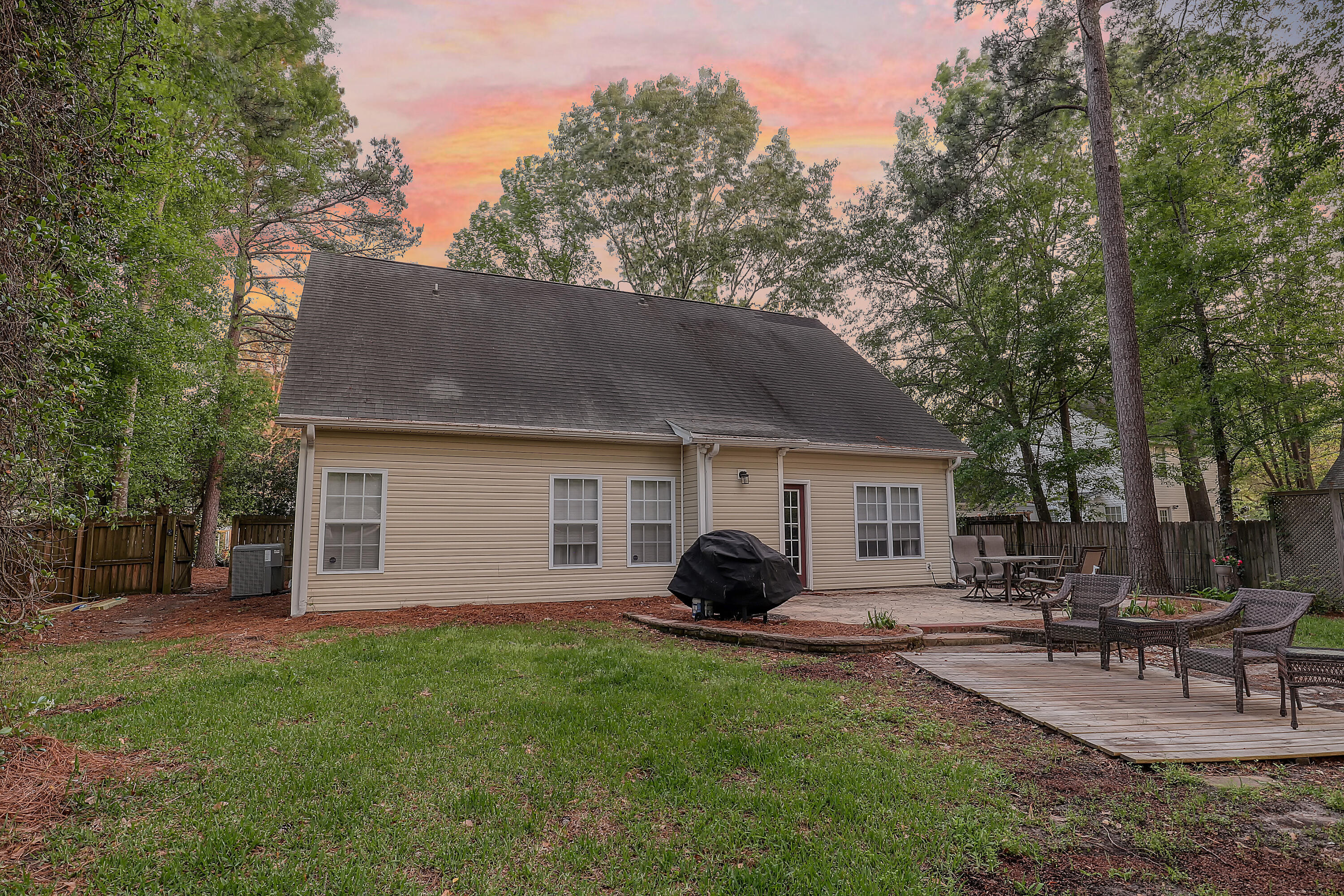 2910 Shadow Lane