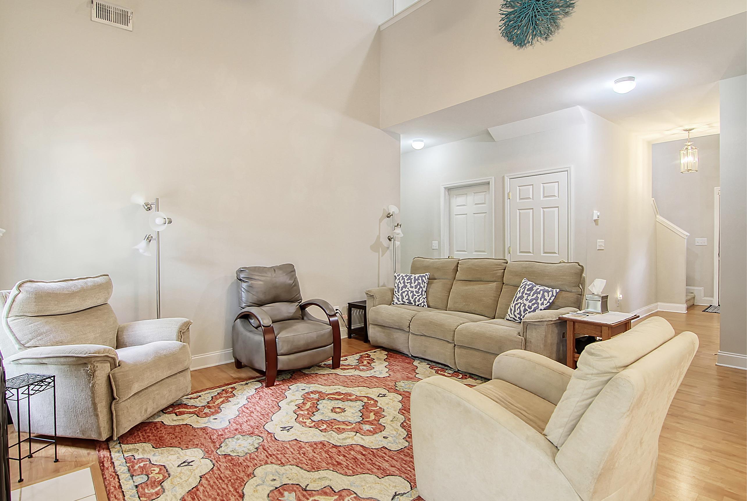 2910 Shadow Lane