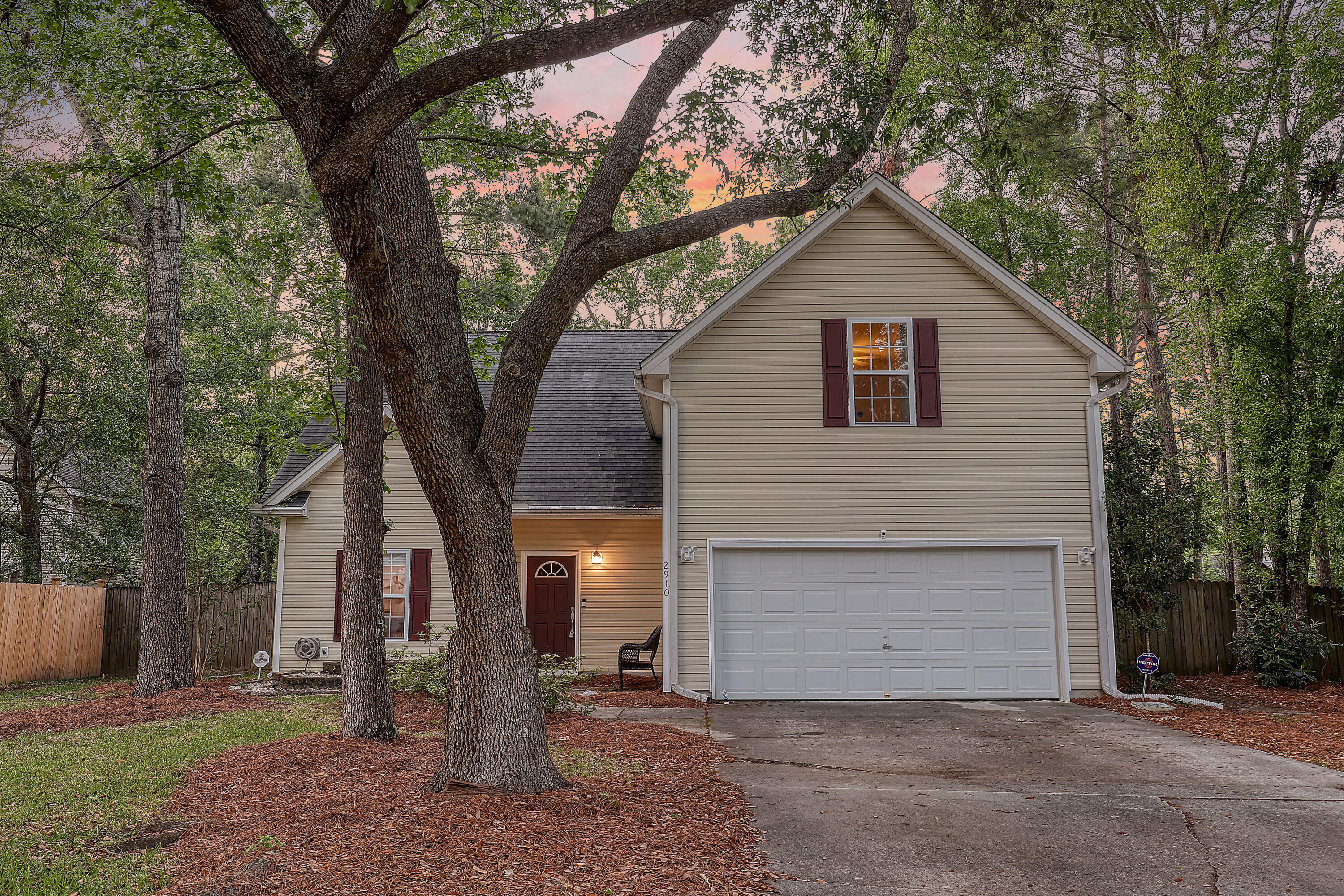 2910 Shadow Lane