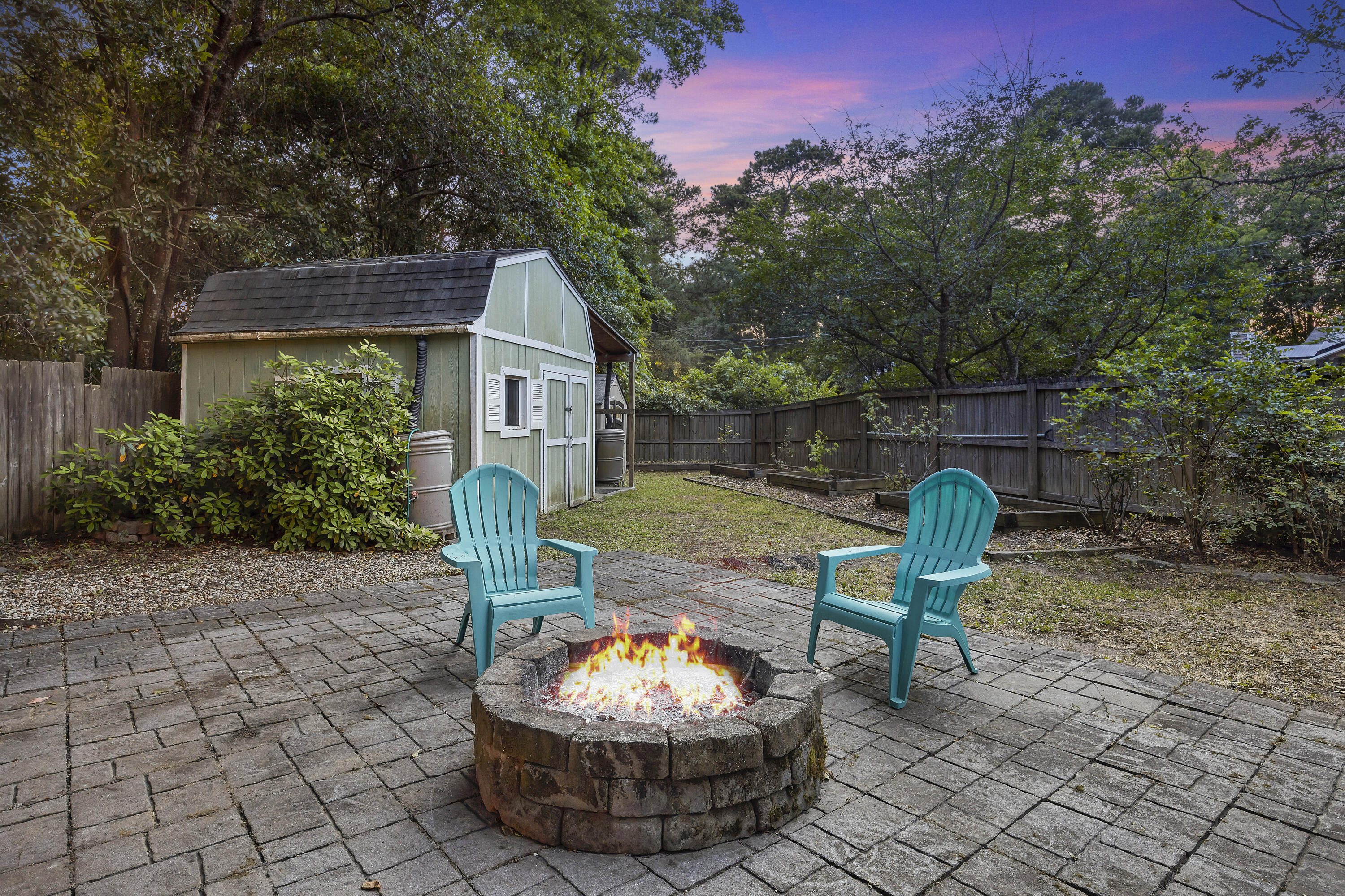 1443 Kentwood Circle