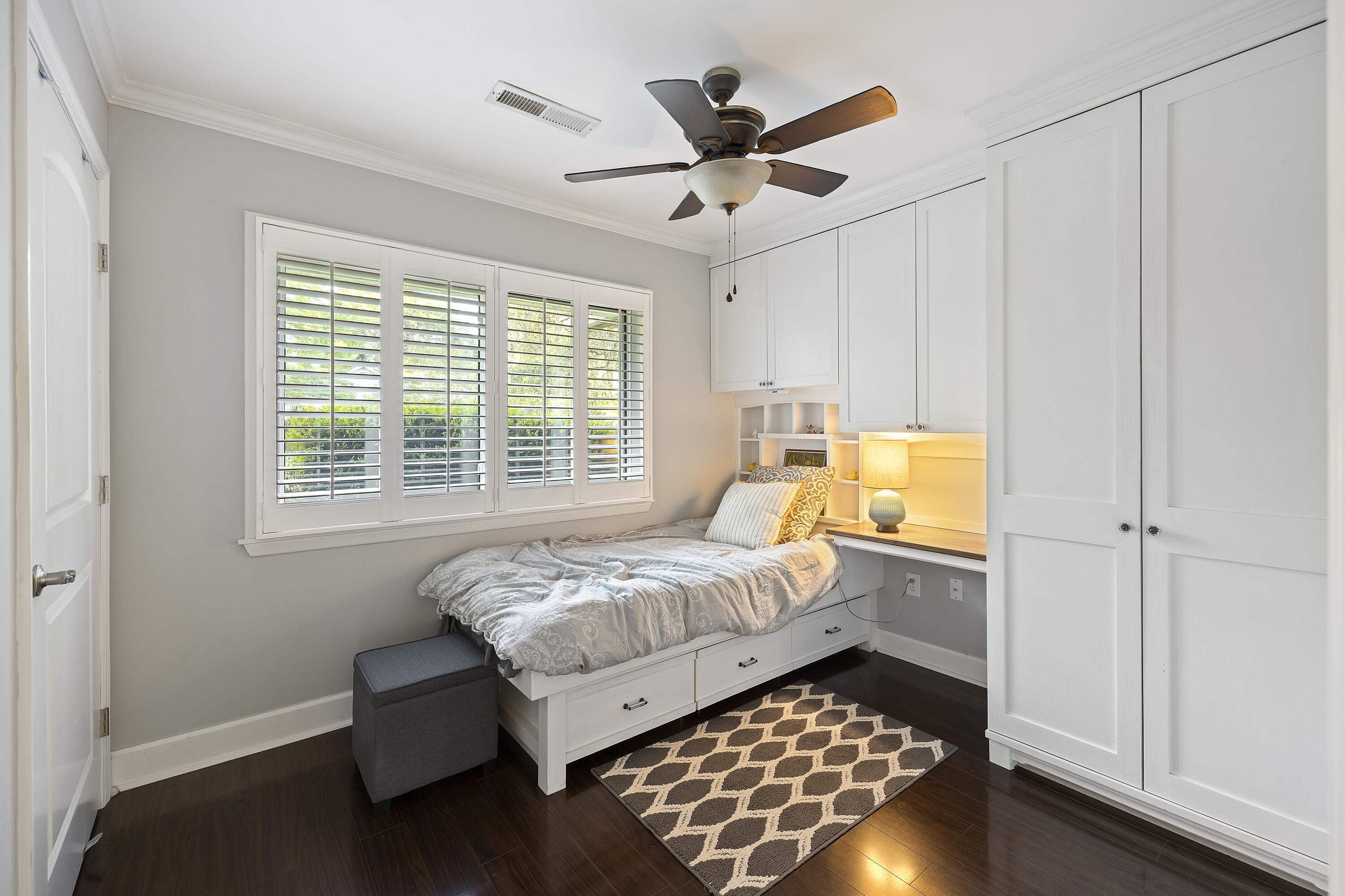 1443 Kentwood Circle