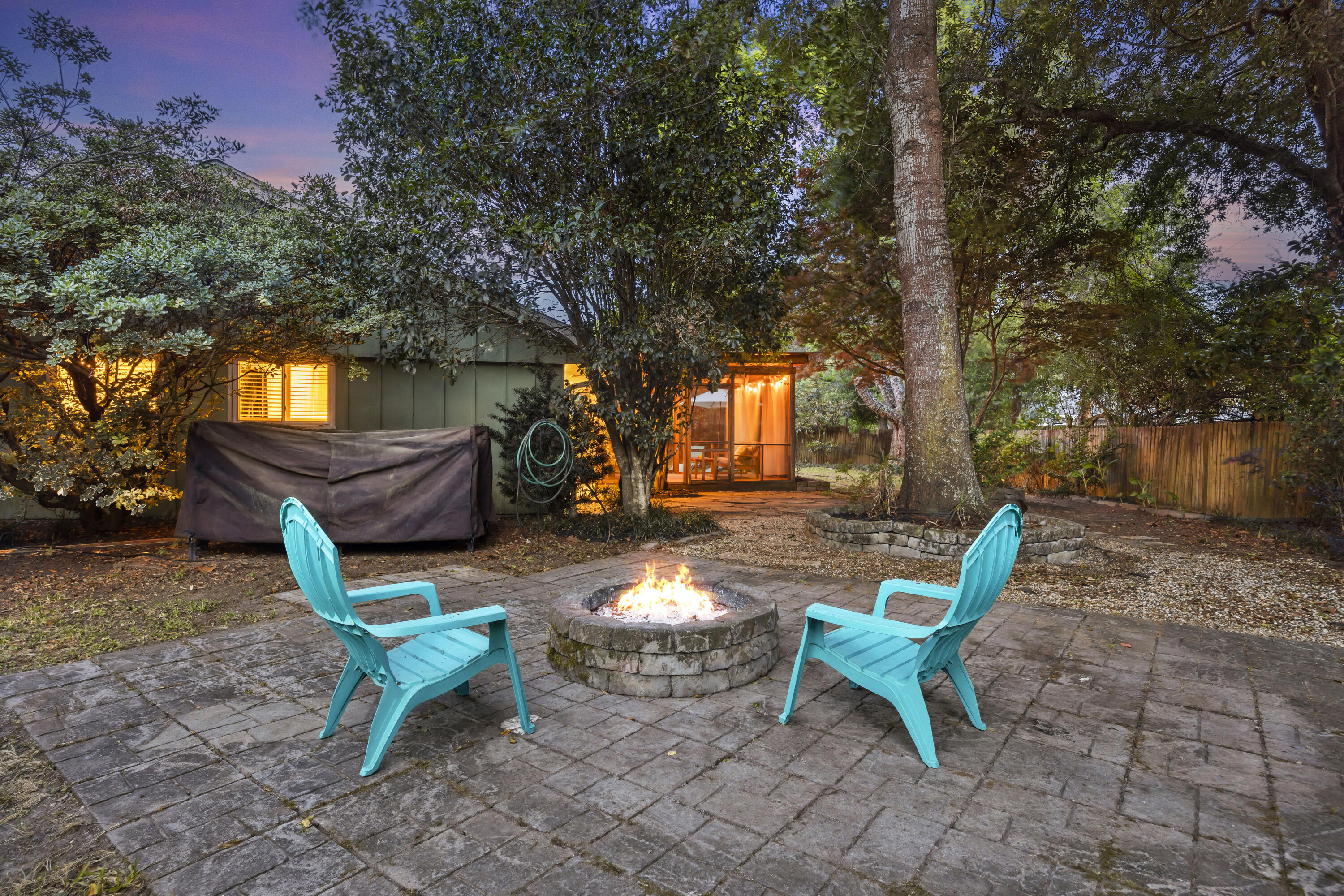 1443 Kentwood Circle