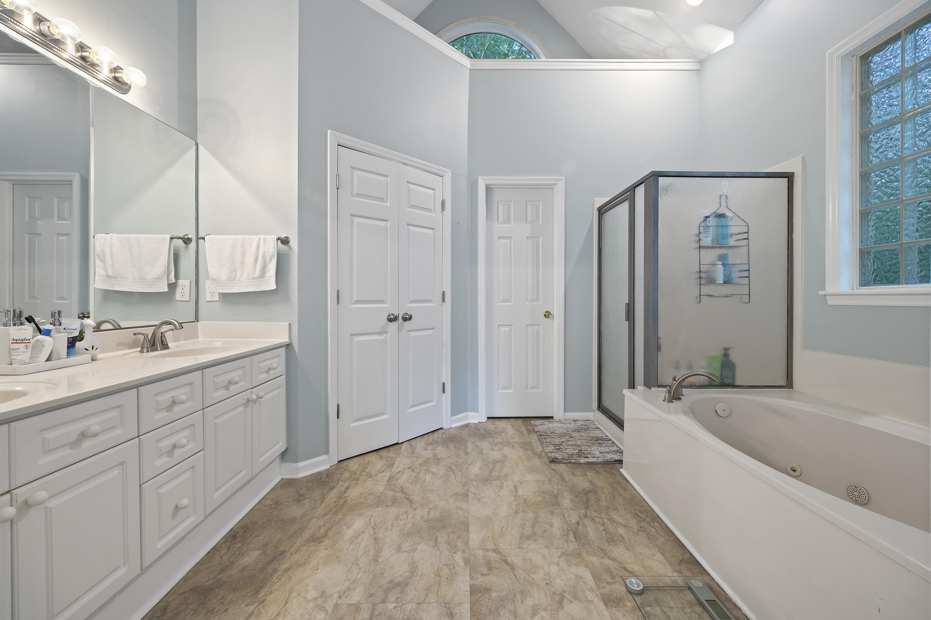 2662 Scarlet Oak Court