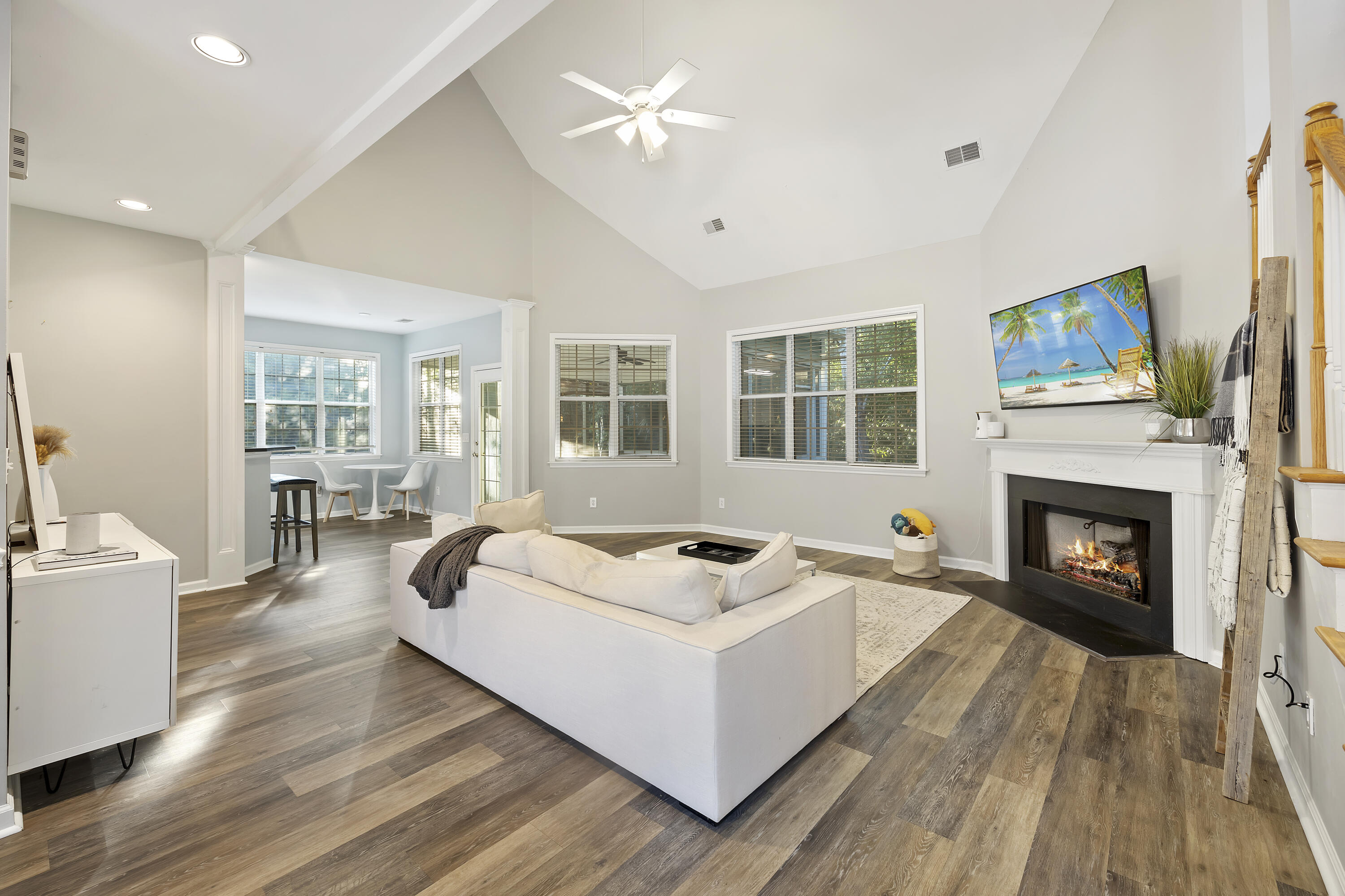 2662 Scarlet Oak Court