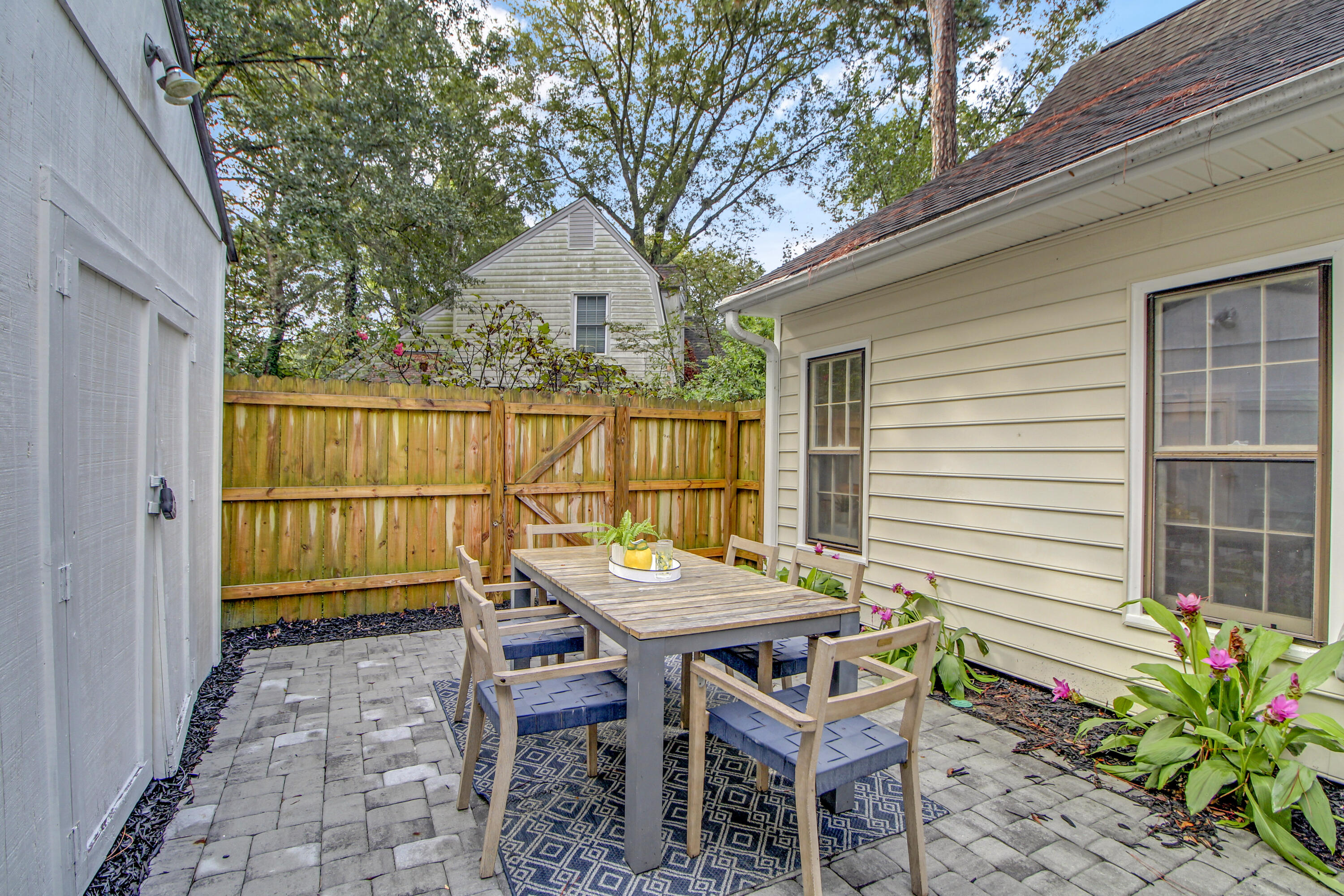 1421 Battery Weed Court