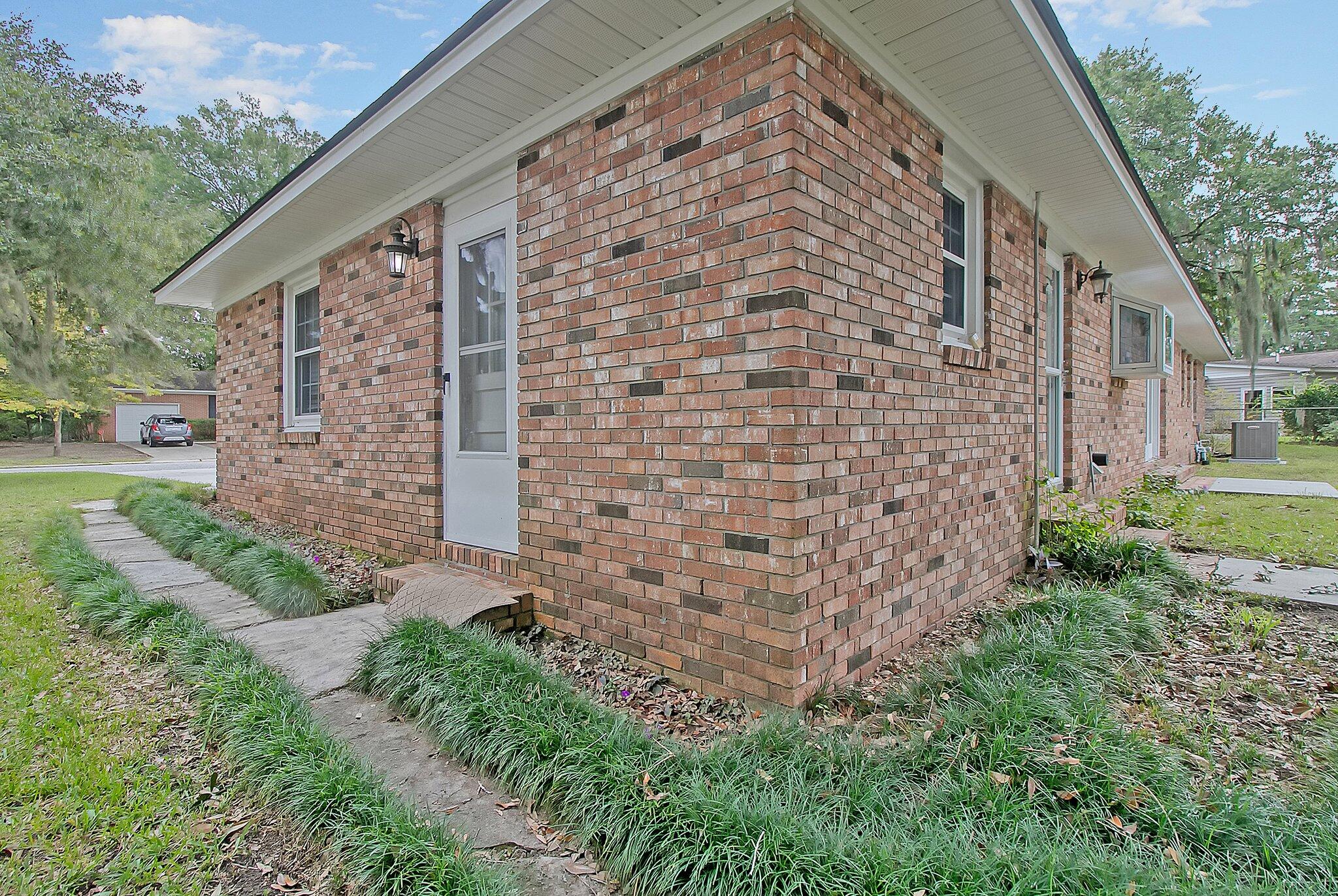 5303 Barwick Road