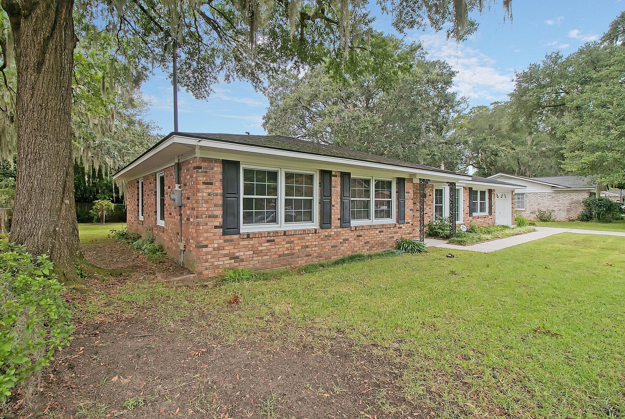 5303 Barwick Road