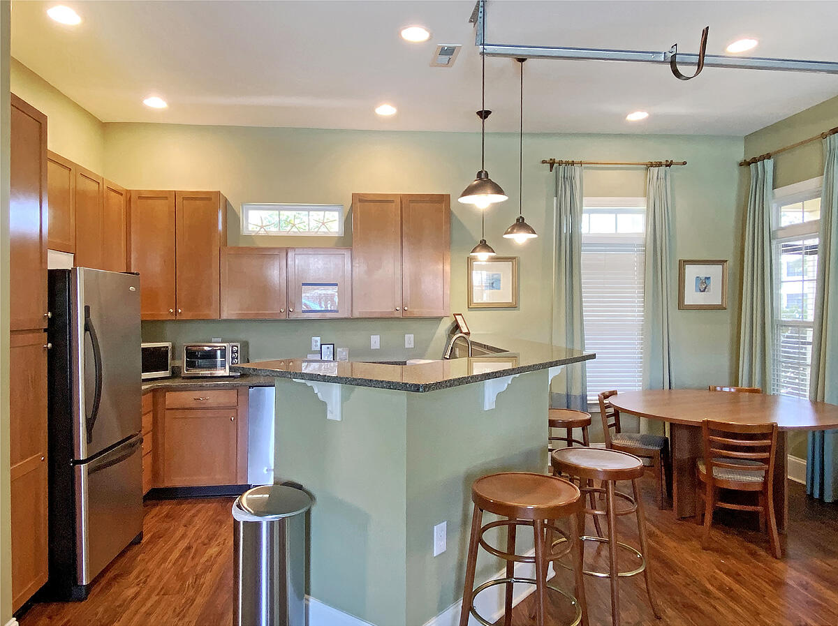 1025 Riverland Woods Place # 816