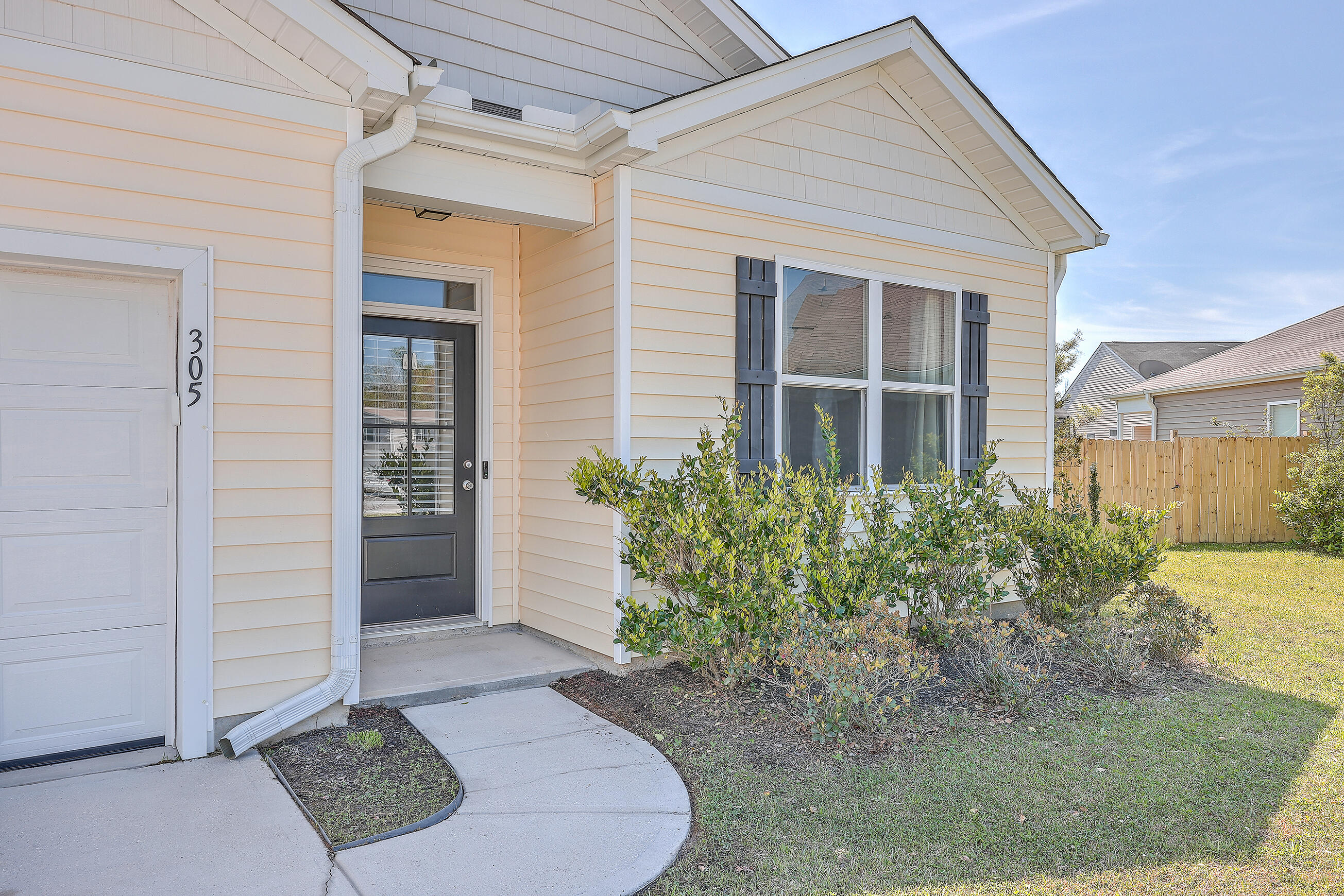 305 Boulder Lane