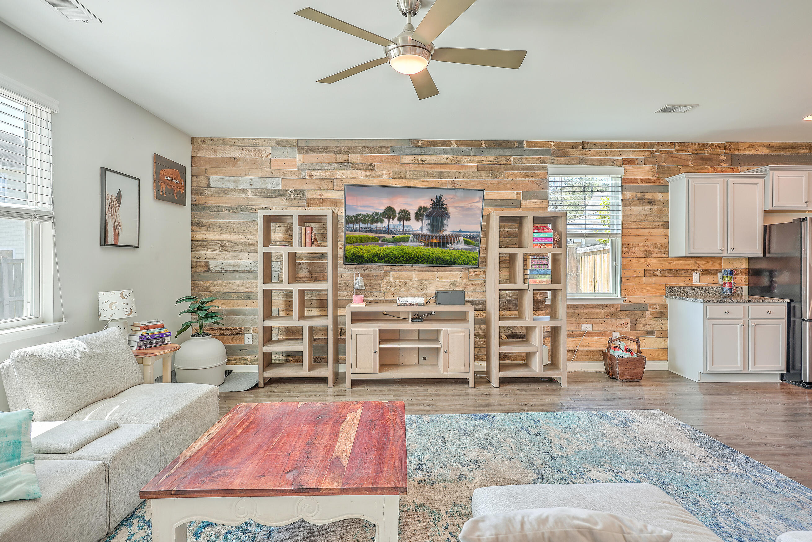 305 Boulder Lane