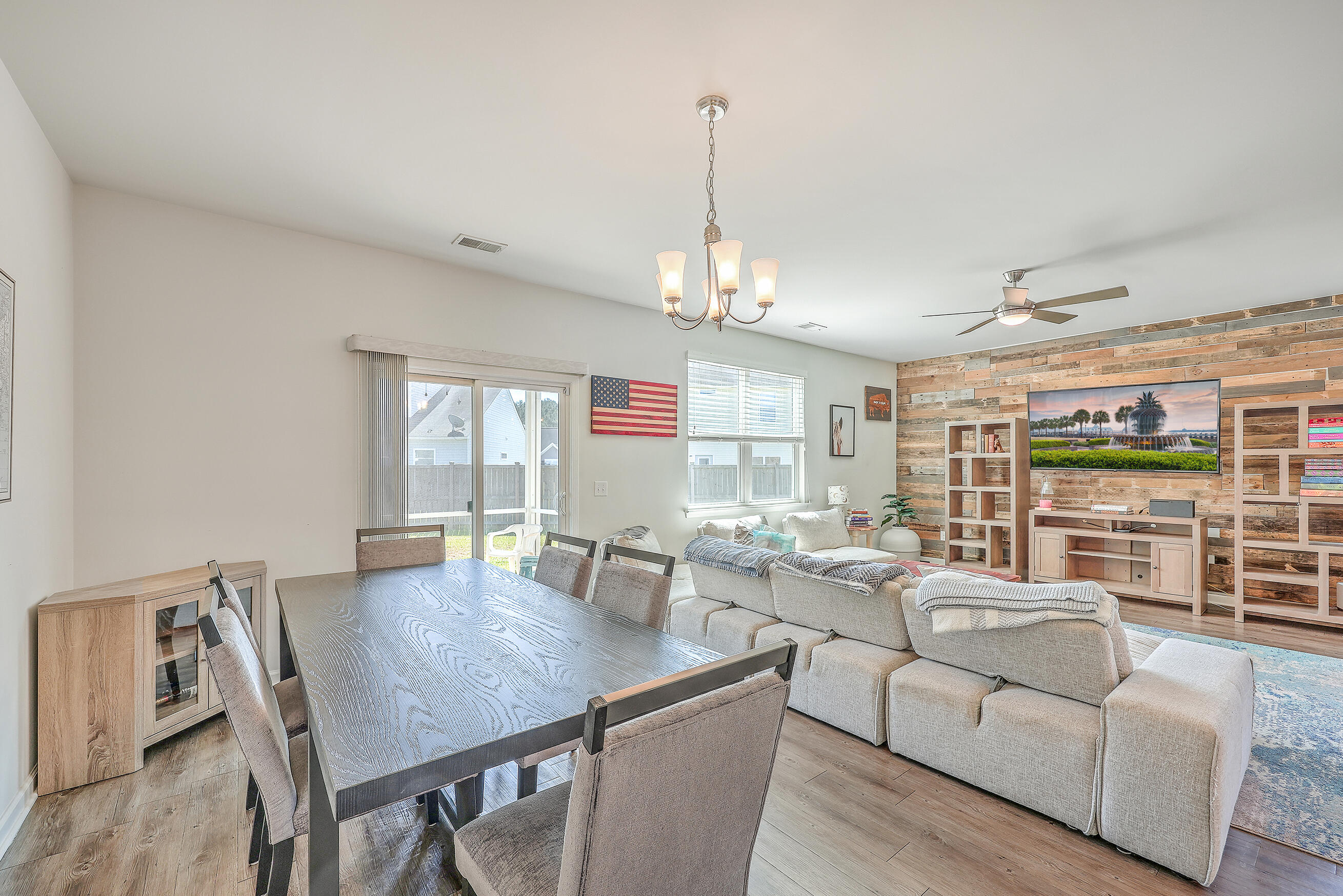 305 Boulder Lane