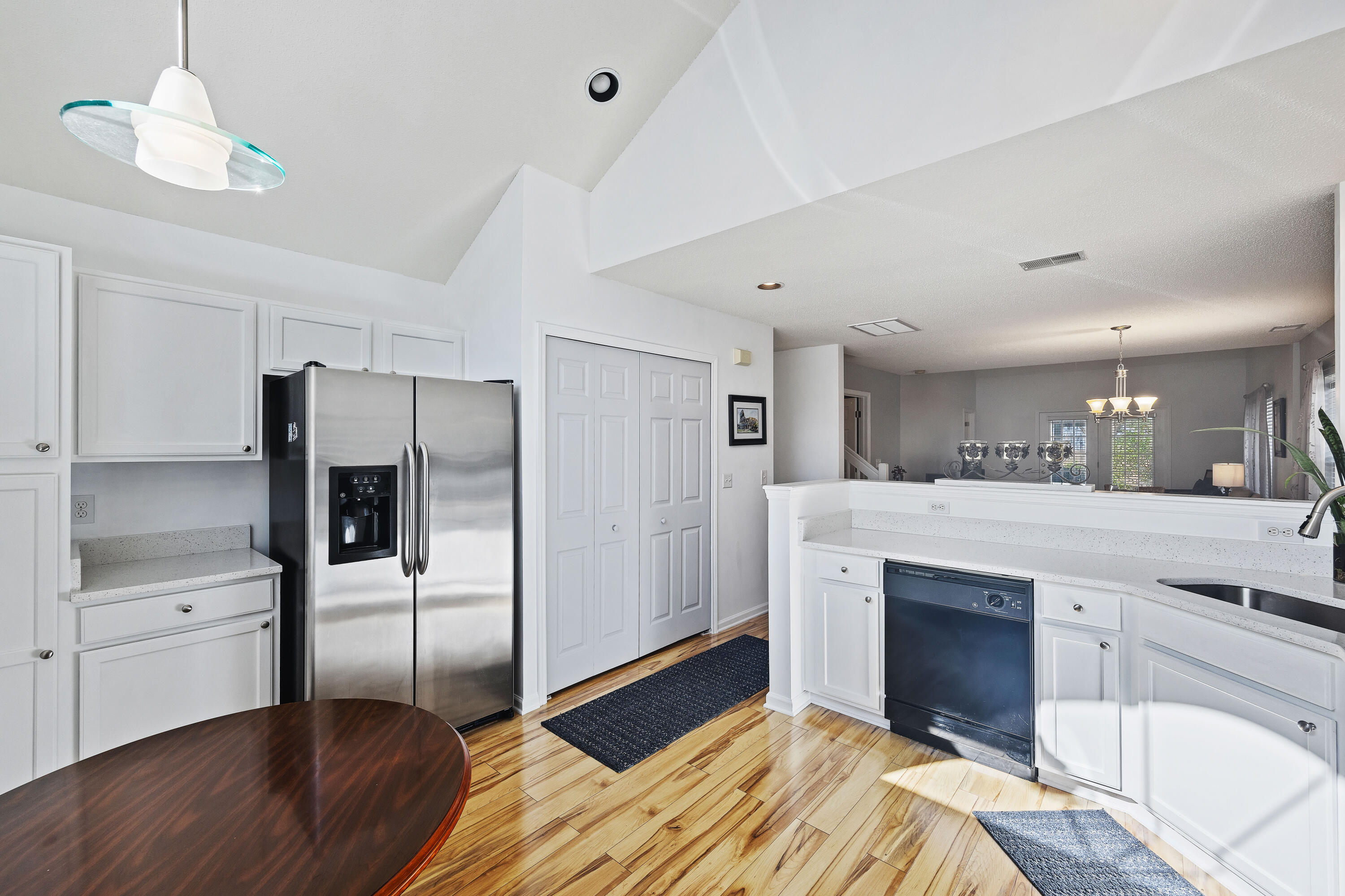 1005 Yellow Hawthorn Circle
