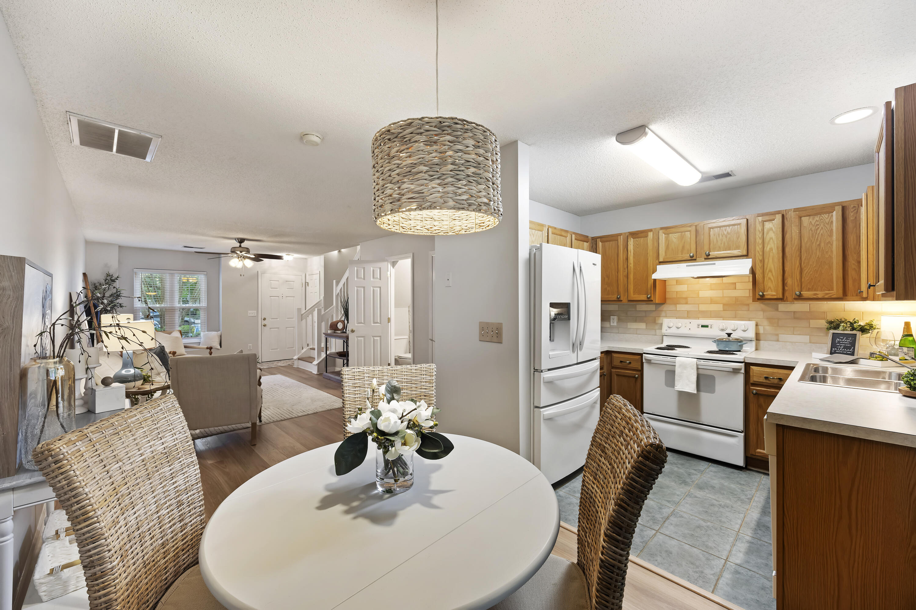 8156 Shadow Oak Drive