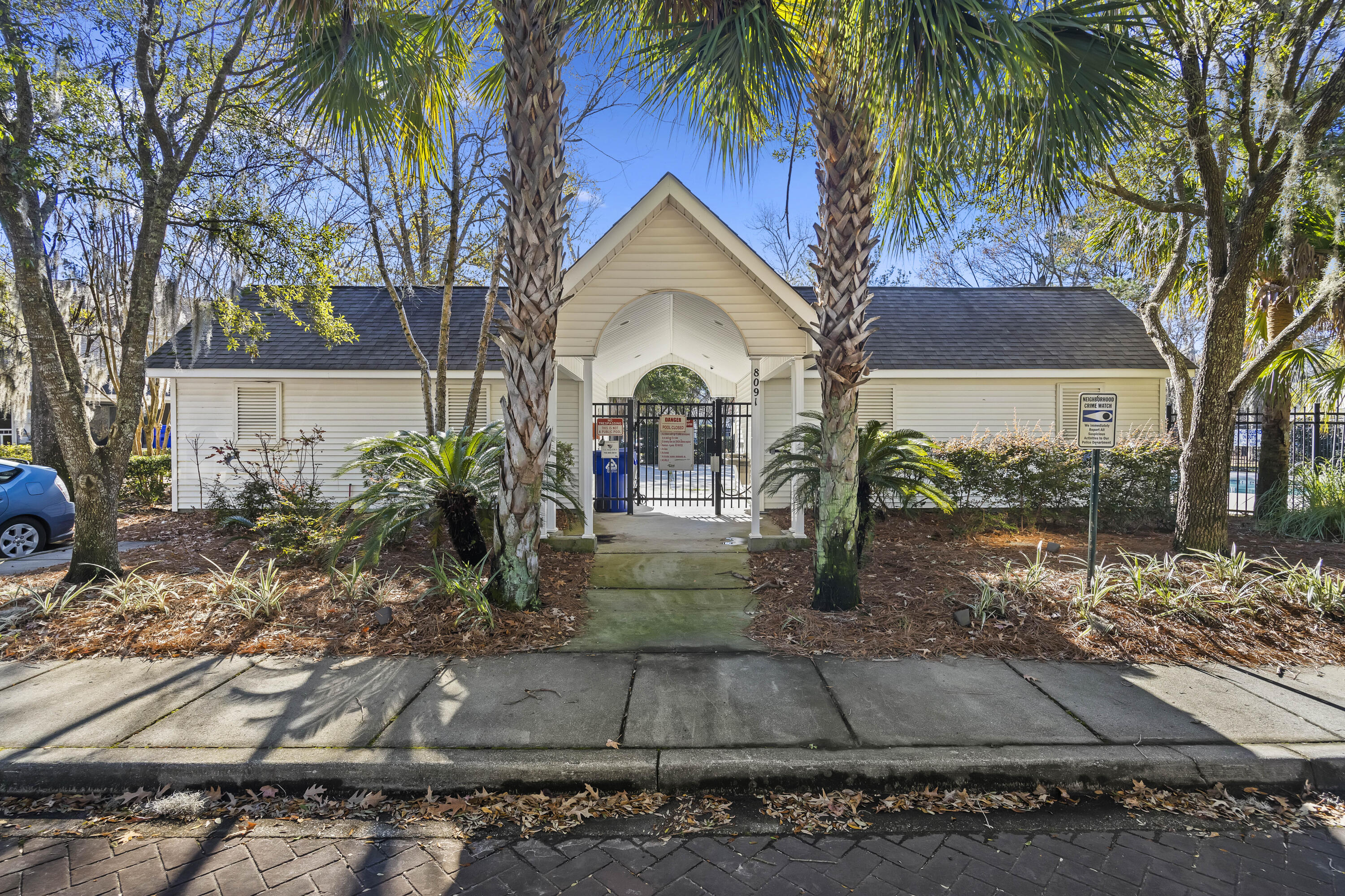 8156 Shadow Oak Drive