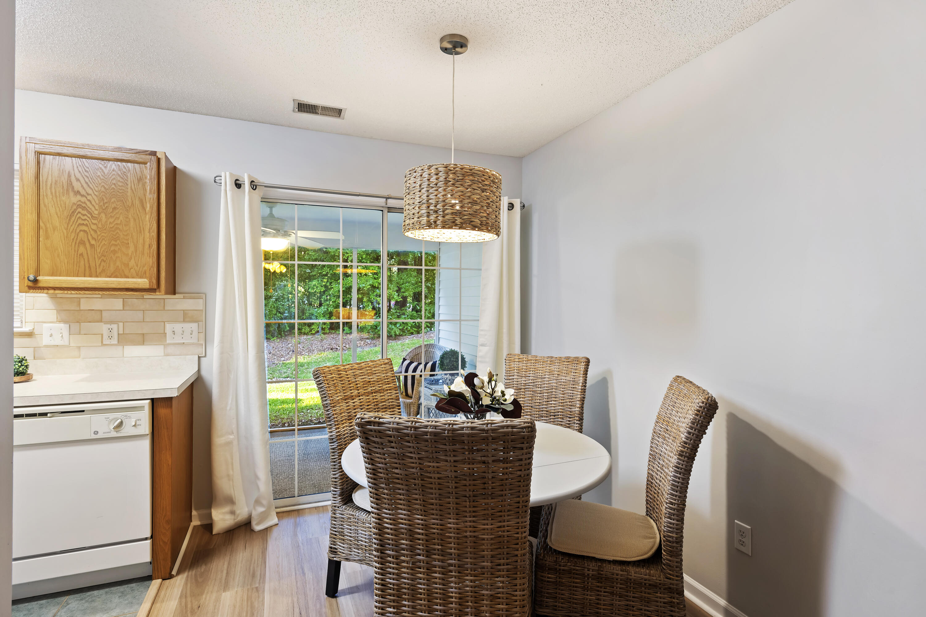 8156 Shadow Oak Drive