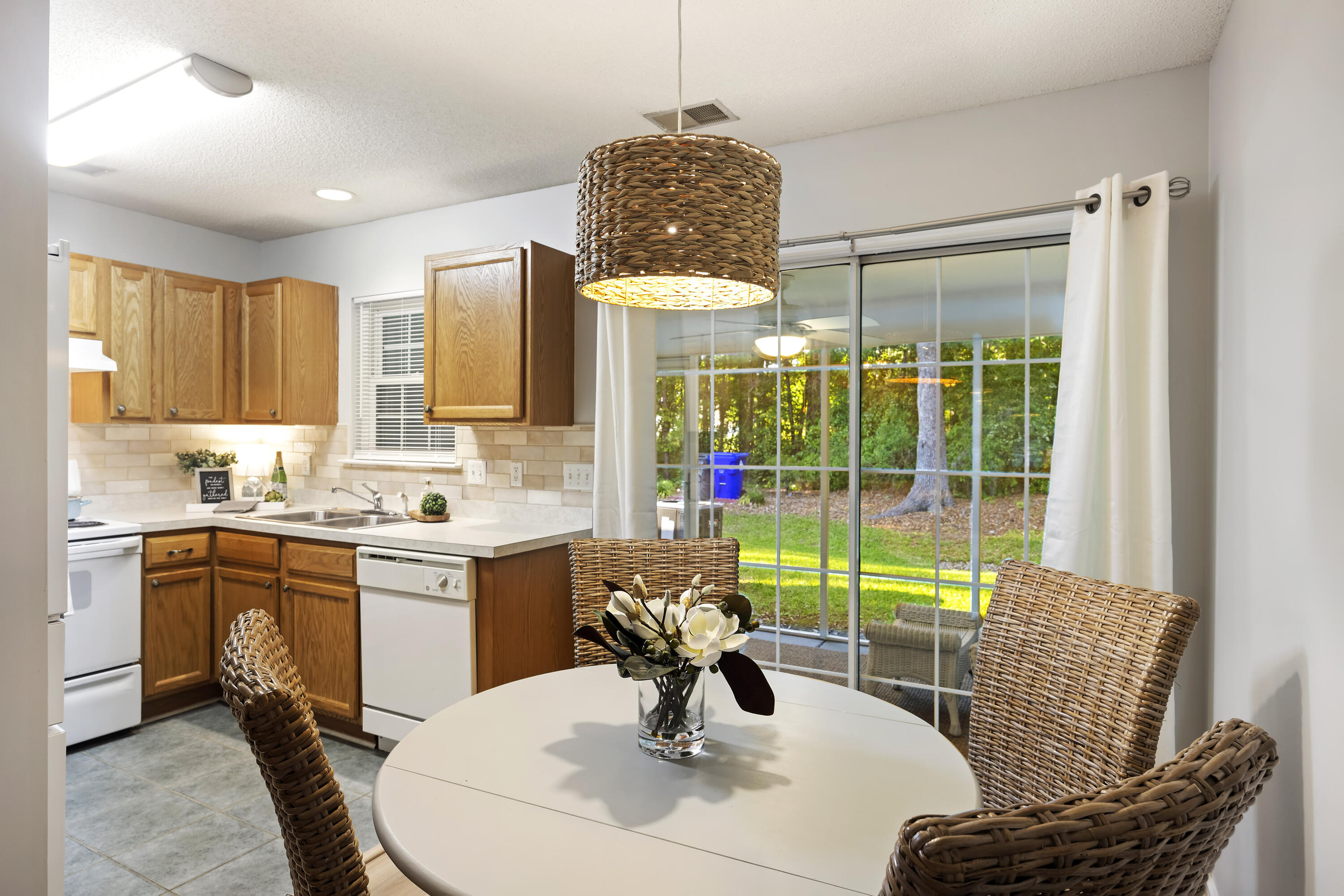 8156 Shadow Oak Drive