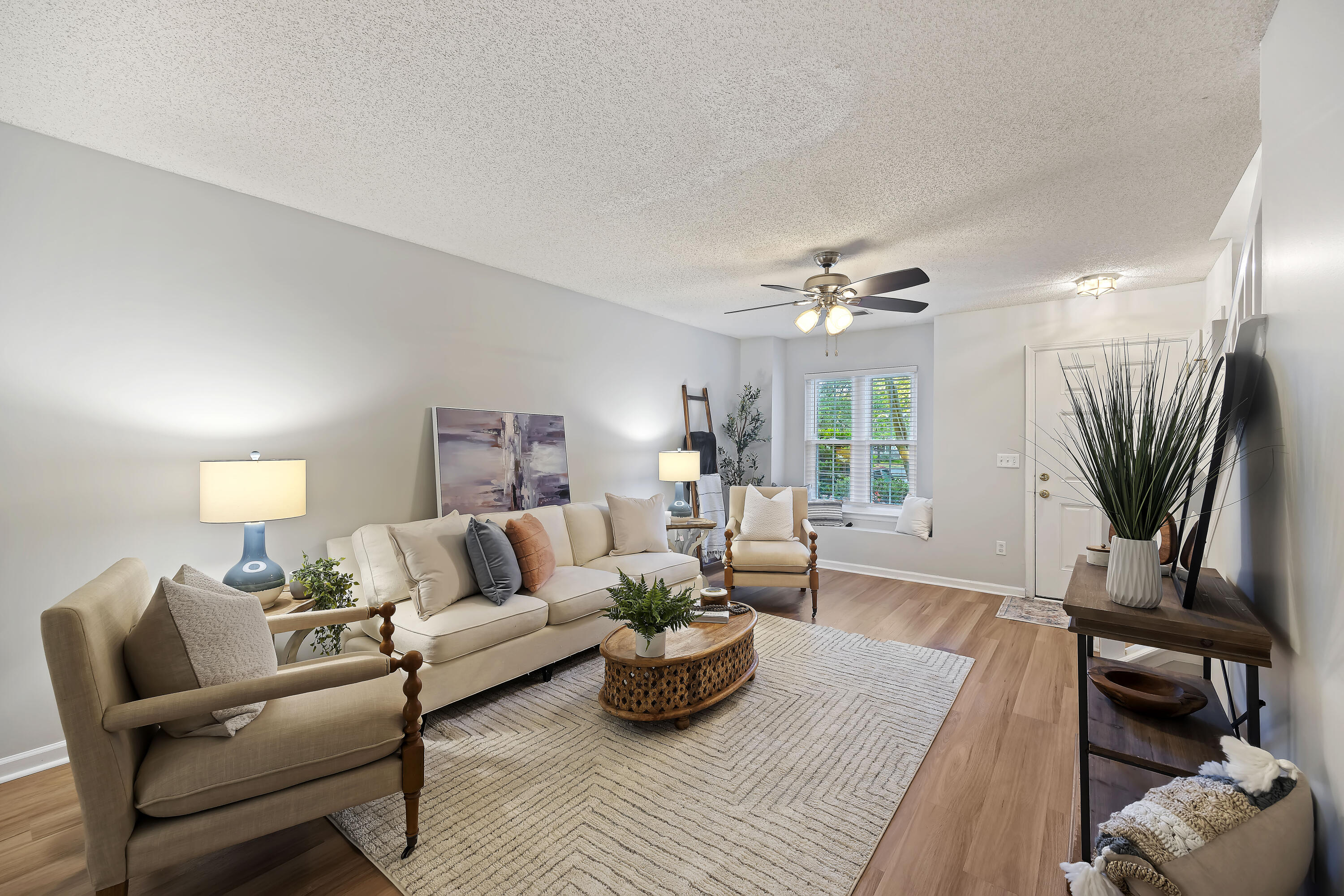 8156 Shadow Oak Drive