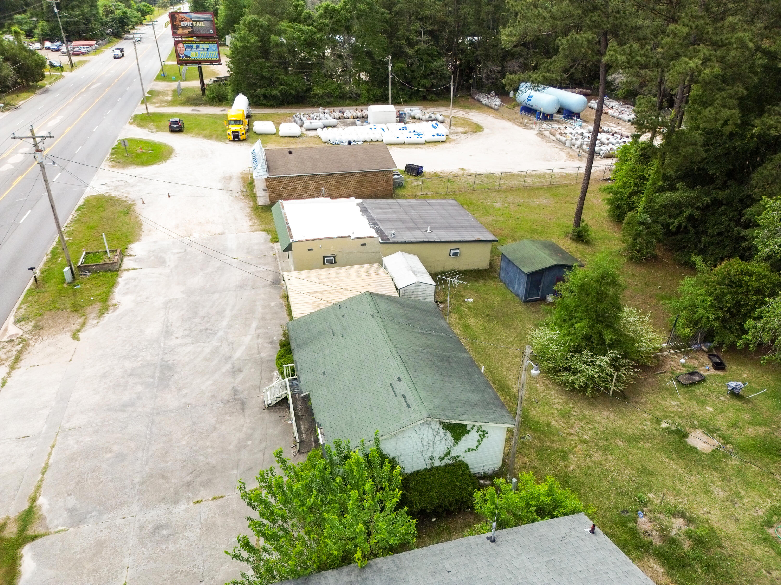 674 Sniders Highway