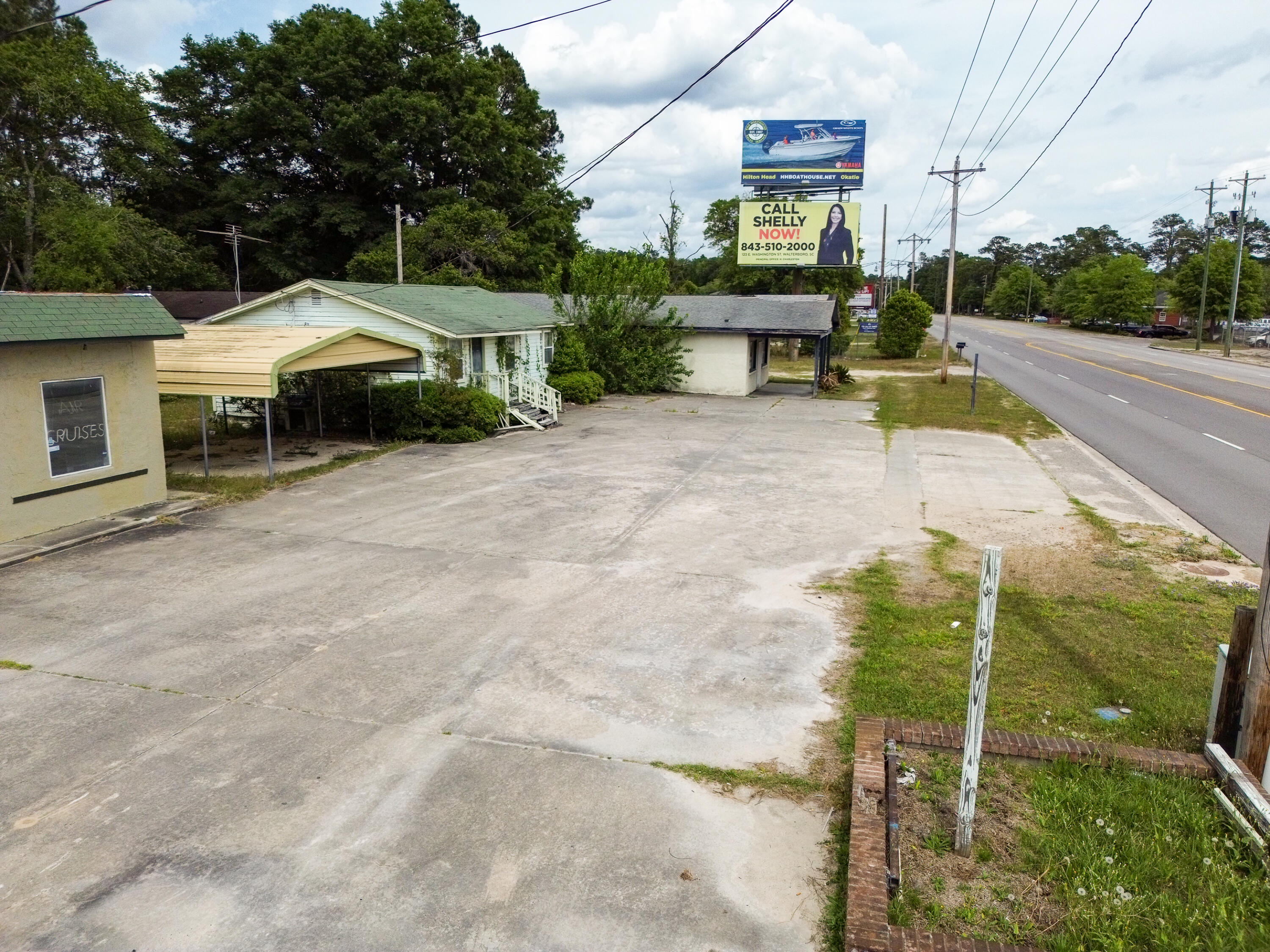 674 Sniders Highway