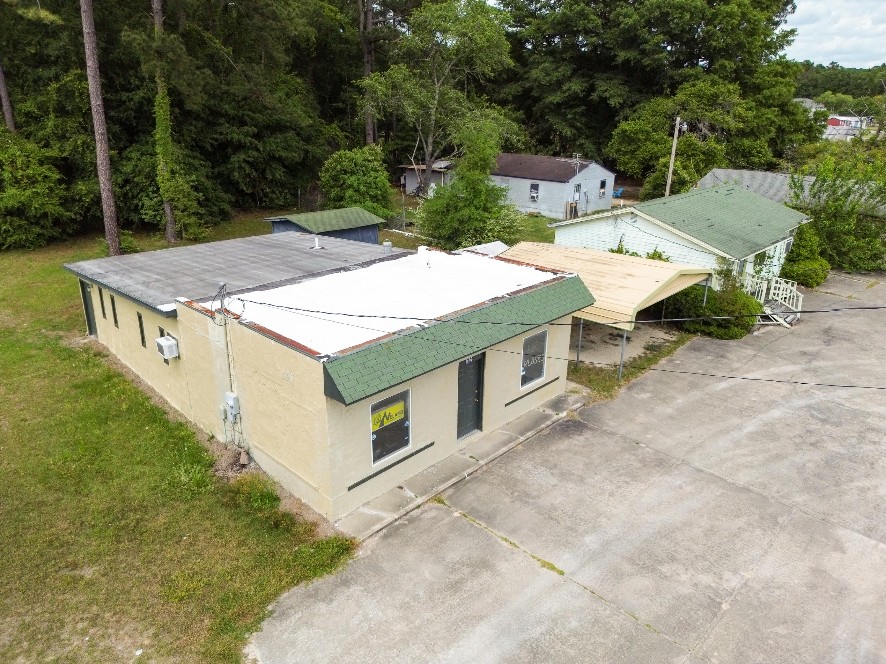674 Sniders Highway