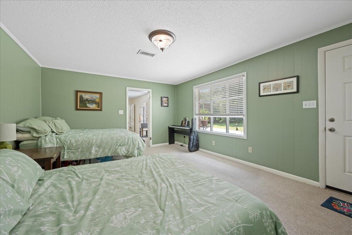 106 Newington Road
