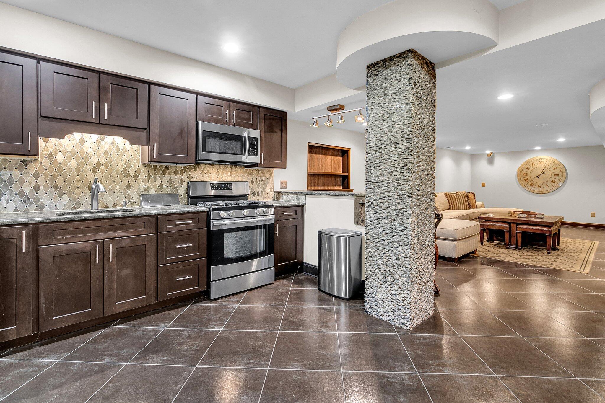 1136 Lands End Drive