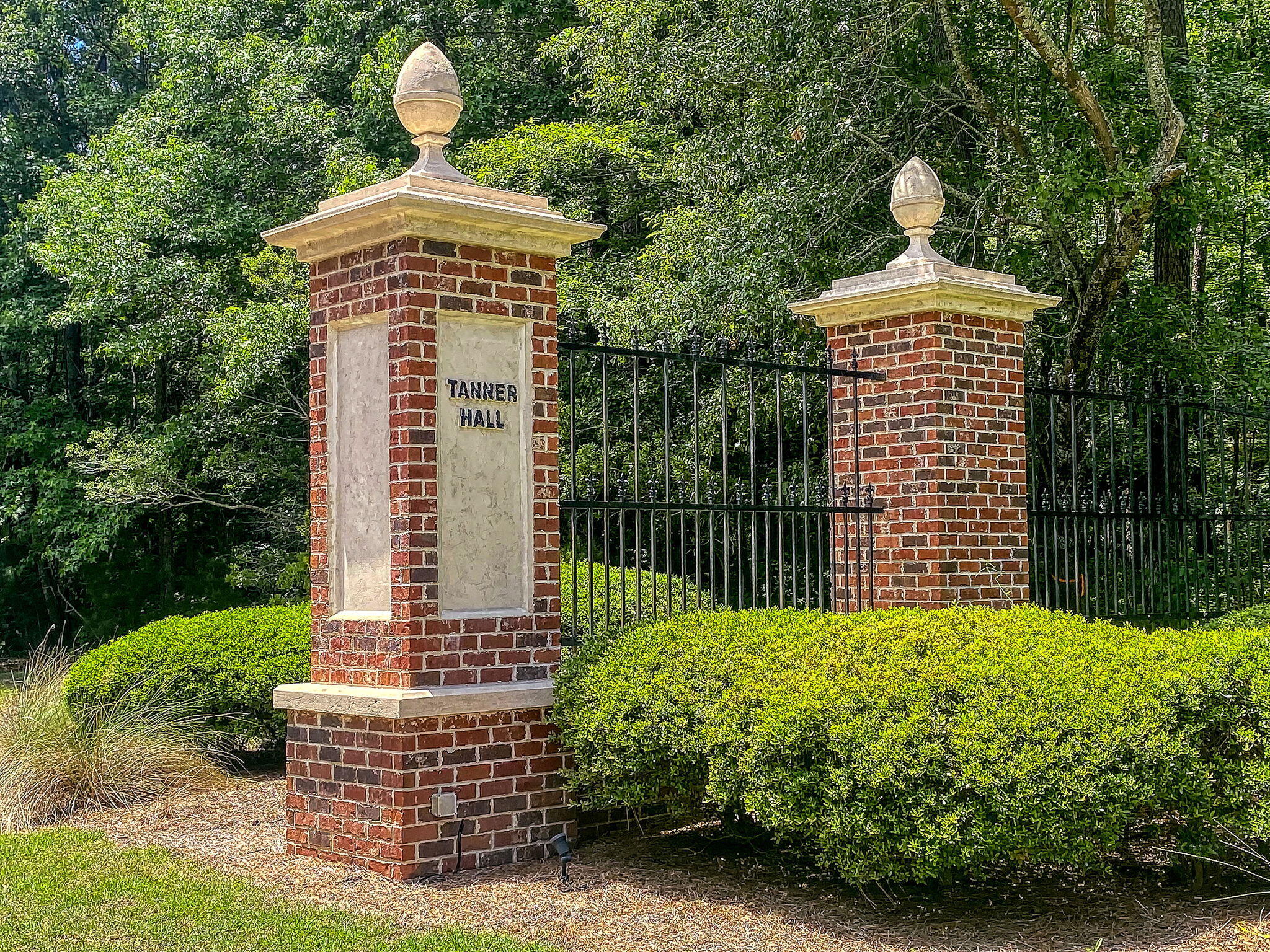 1136 Lands End Drive