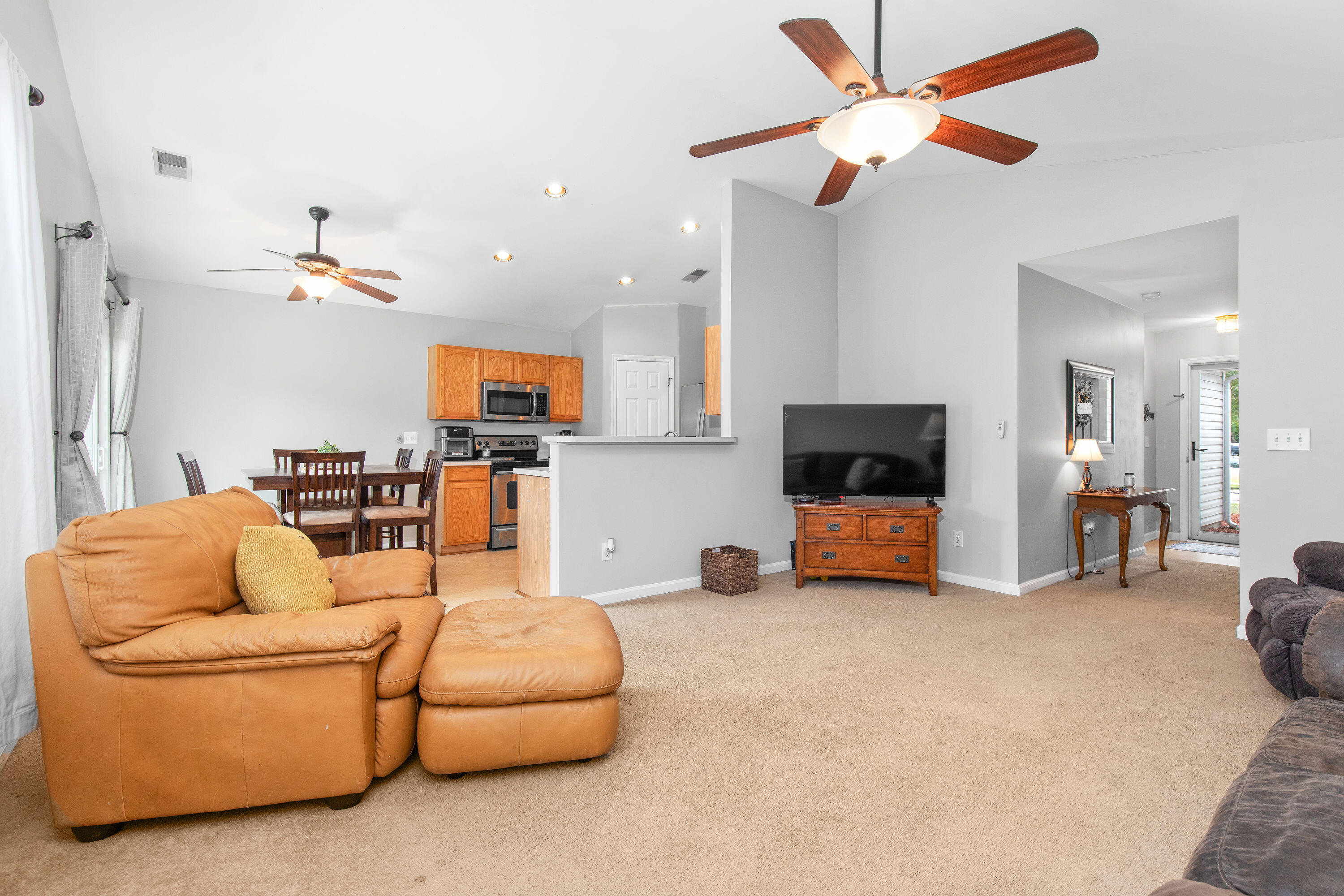 102 Trellis Lane