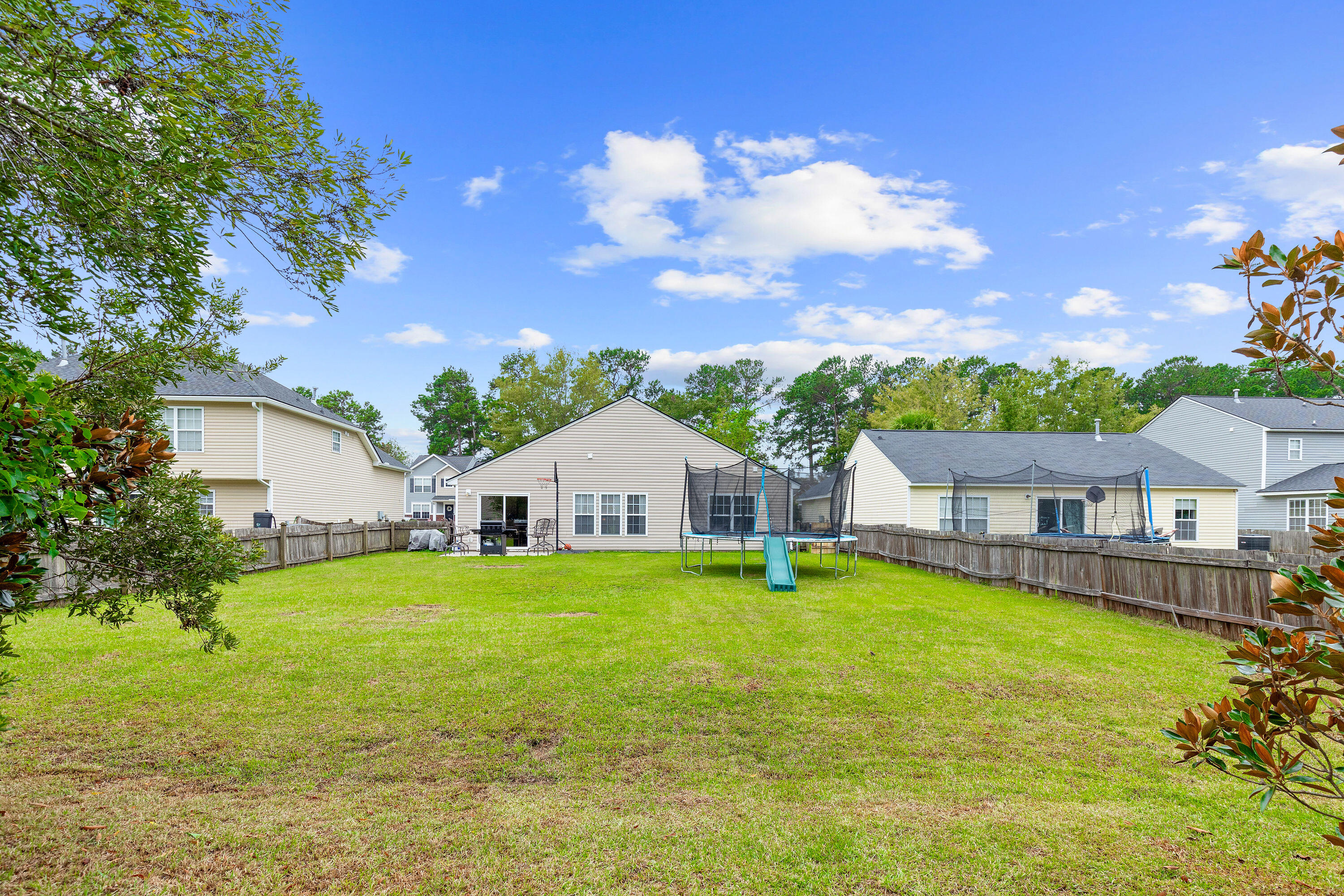 102 Trellis Lane