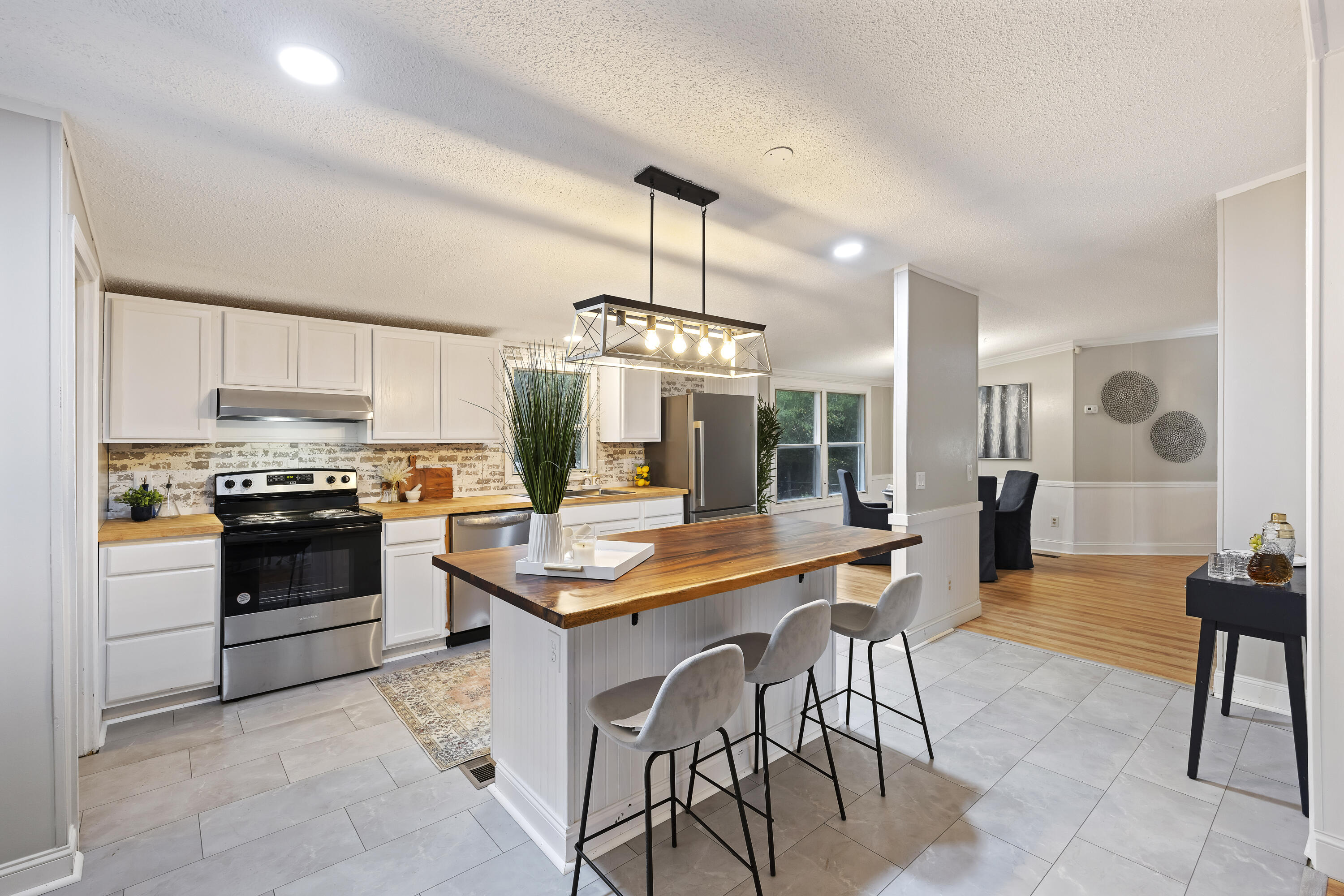 805 Live Oak Street